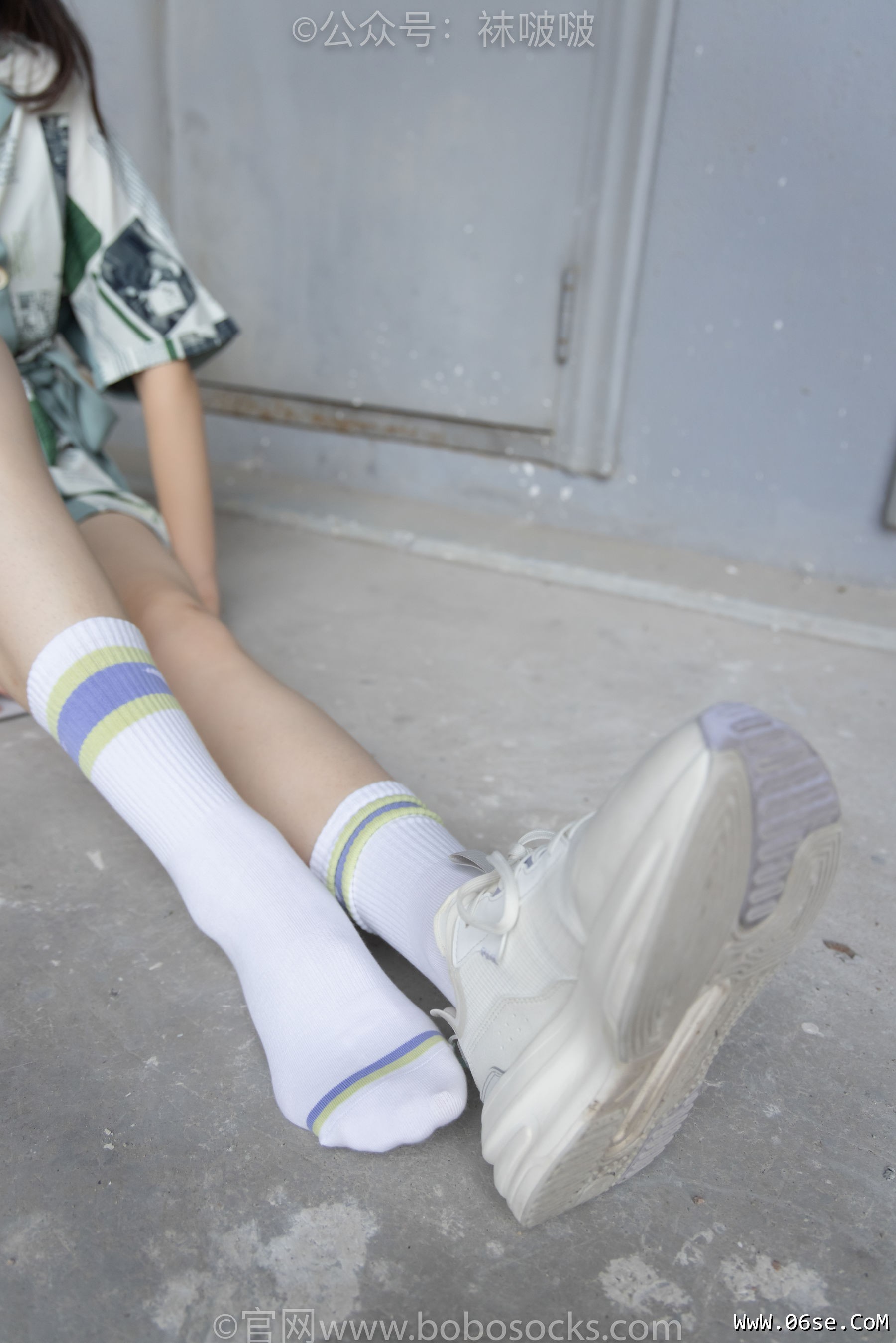 图片[53]-BoBoSocks袜啵啵 No.025 熊熊-安踏运动鞋、白色棉袜、裸足[146P]-六色网