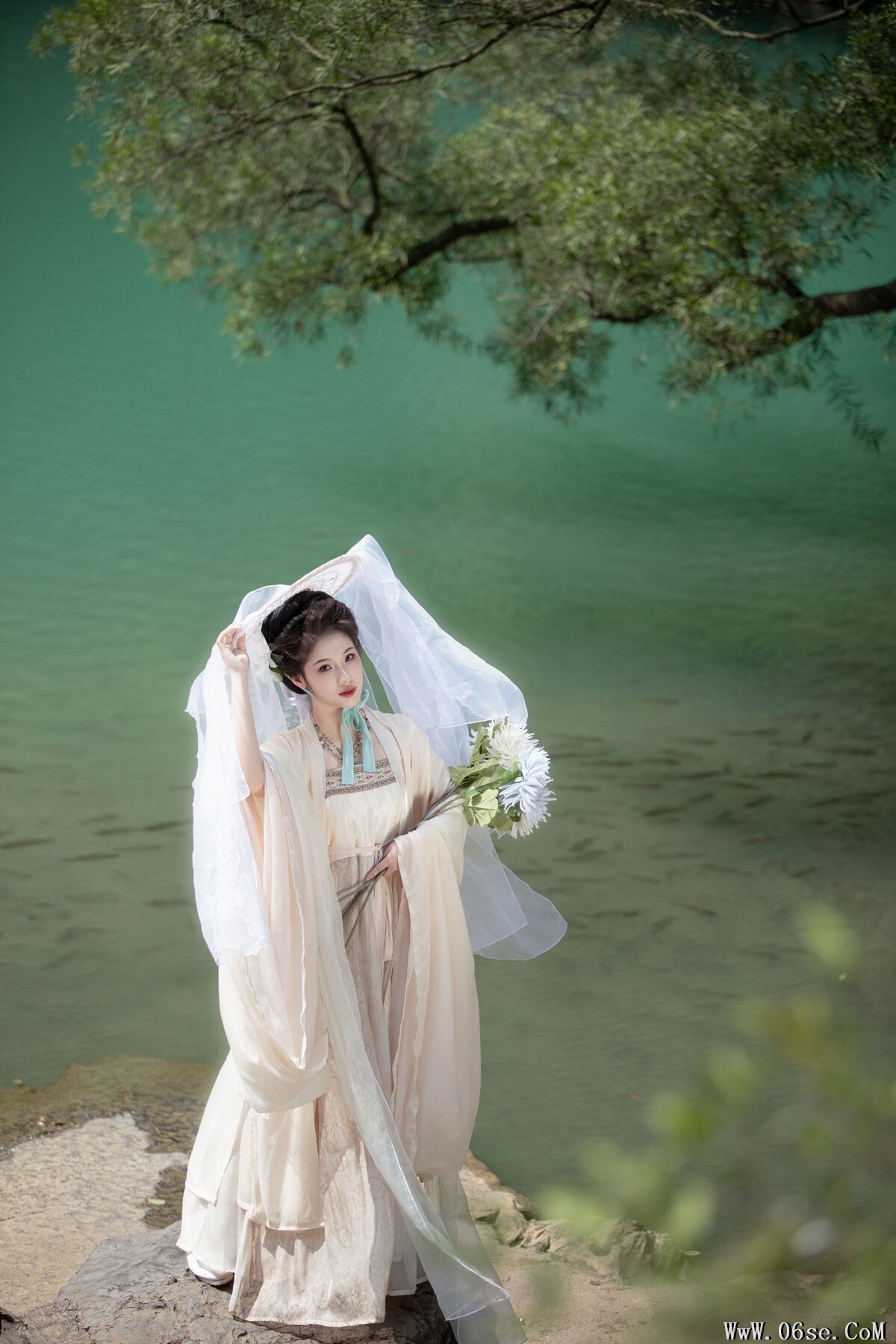 图片[17]-YiTuYu艺图语 Vol.7233 Wei Wei[28P]-六色网