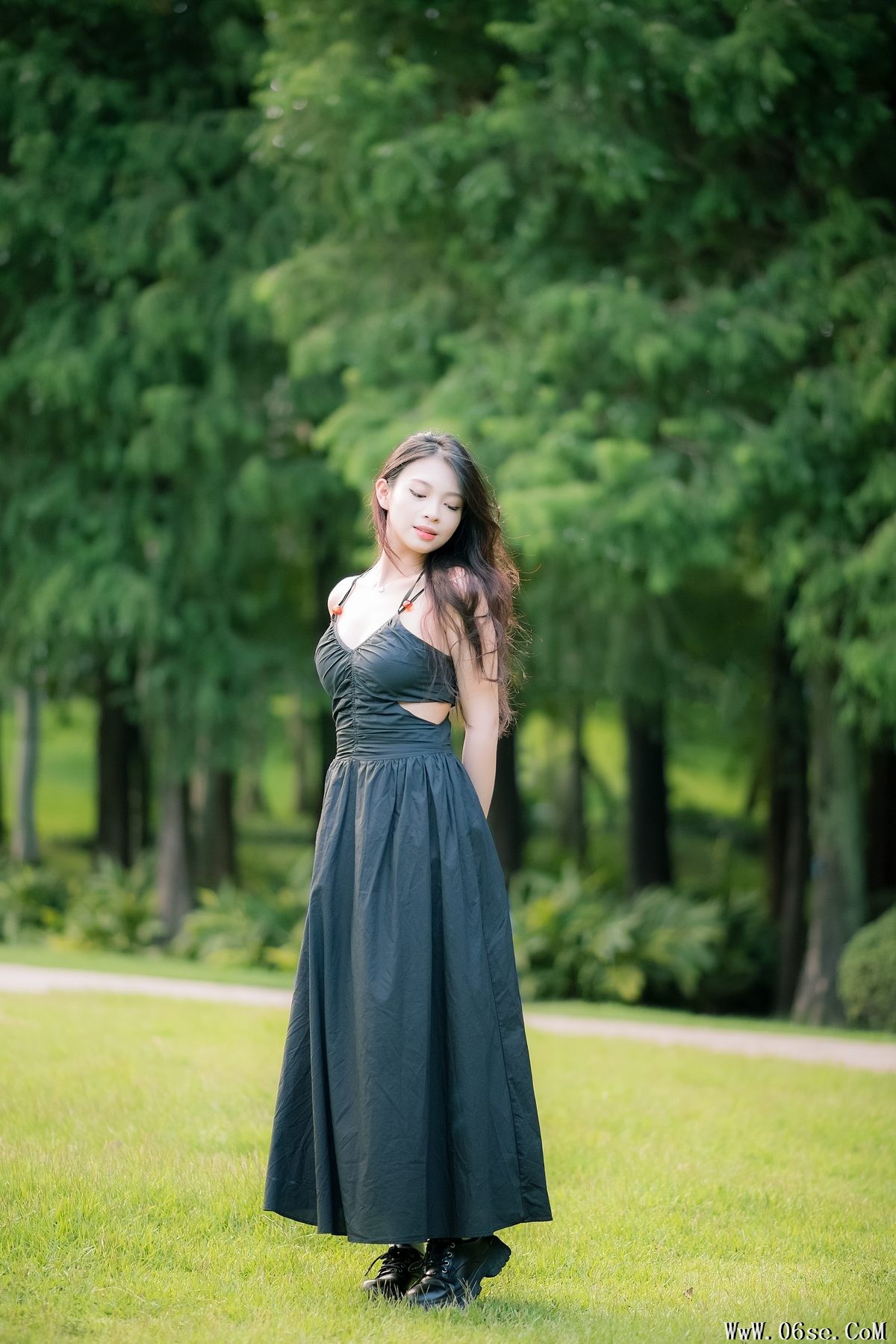图片[21]-YiTuYu艺图语 Vol.4944 Xiao Qiu[33P]-六色网