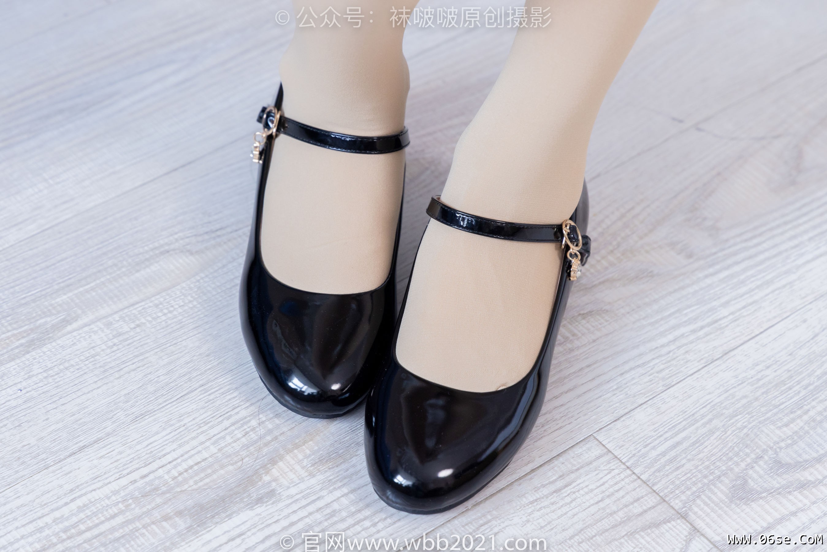 图片[13]-BoBoSocks袜啵啵 No.303 芝士 -皮鞋、厚肉丝、白棉袜、薄肉丝[150P]-六色网