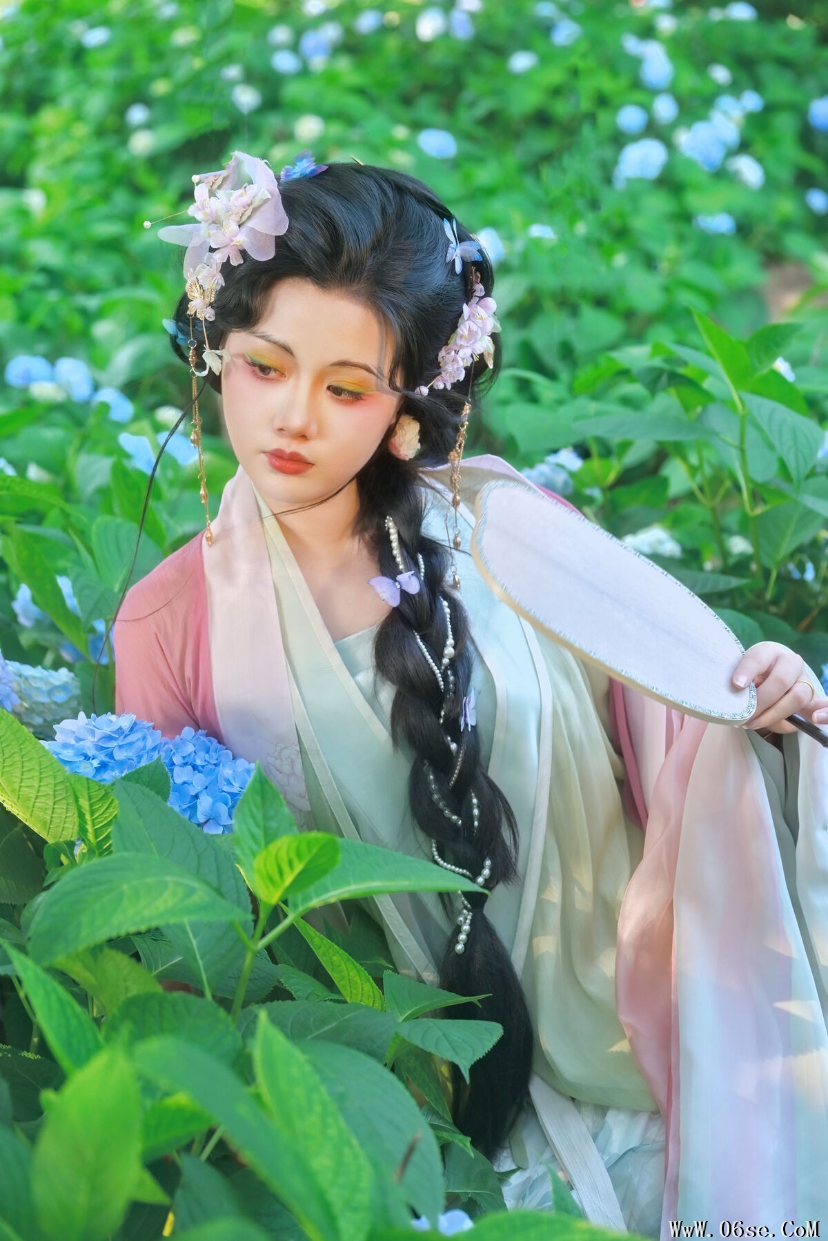 图片[7]-YiTuYu艺图语 Vol.7172 Yi Zhi Tou Lan De Li Li[22P]-六色网