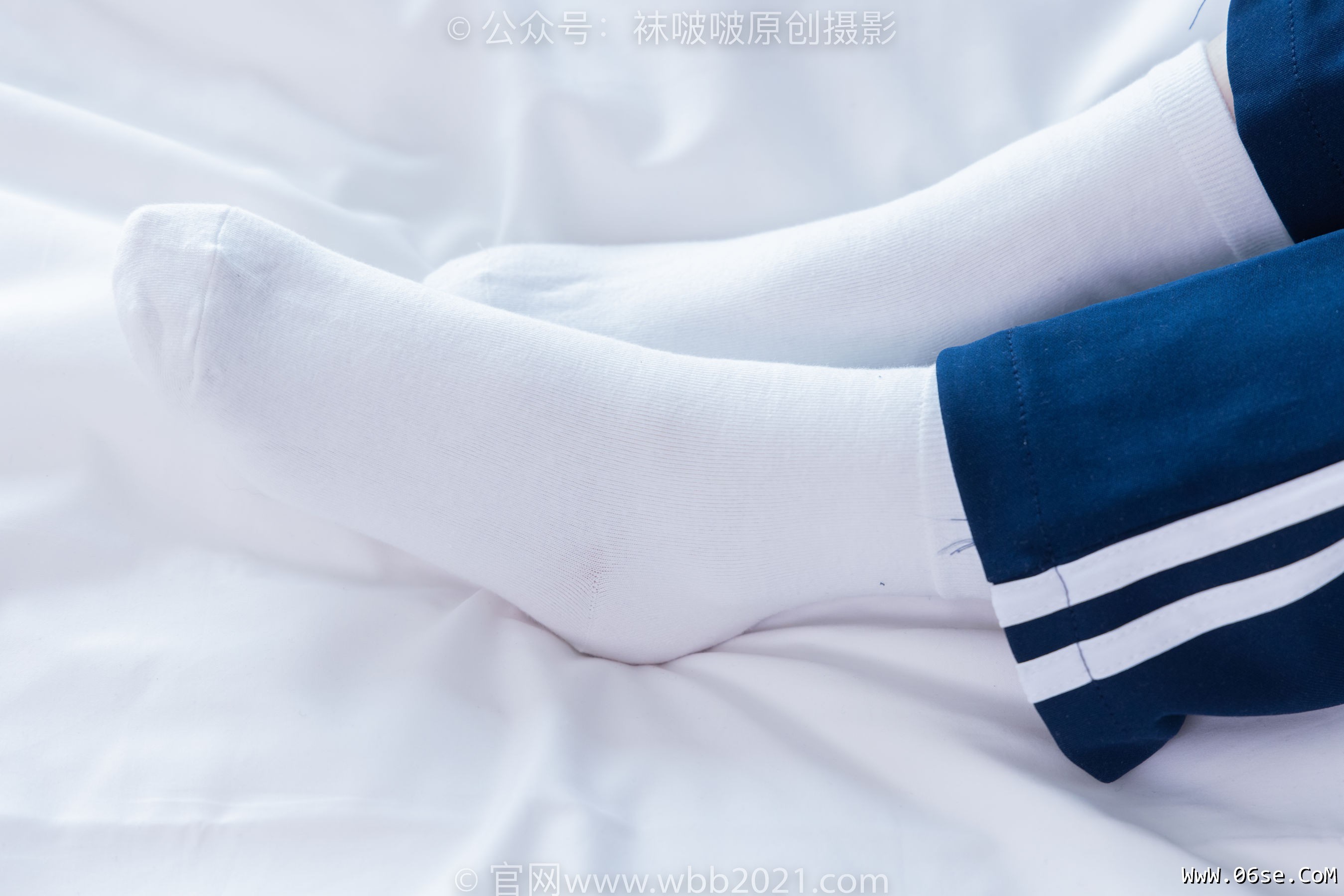 图片[92]-BoBoSocks袜啵啵 No.366 甜甜圈 -三双板鞋、白棉袜、短白丝[150P]-六色网