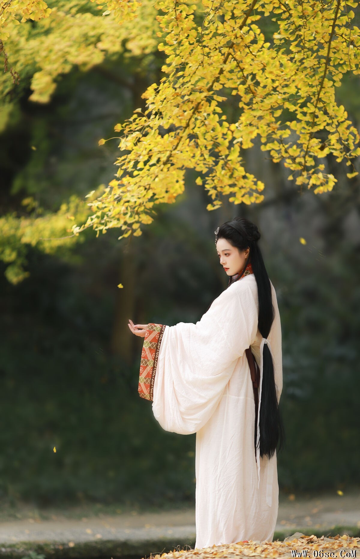 图片[15]-YiTuYu艺图语 Vol.6437 Nu Li Hua Zhuang De Sui Sui[22P]-六色网