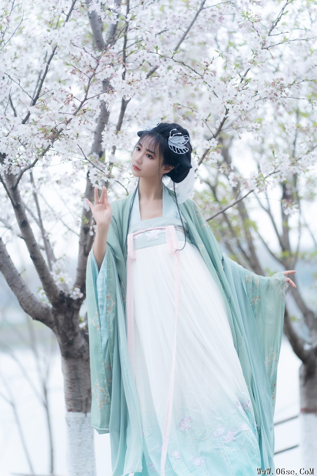 图片[18]-YiTuYu艺图语 Vol.4342 Qi Luo Sheng De Xiao Su Su[22P]-六色网