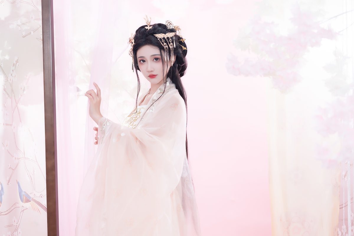 图片[4]-YiTuYu艺图语 Vol.5561 Qi Luo Sheng De Xiao Su Su[28P]-六色网