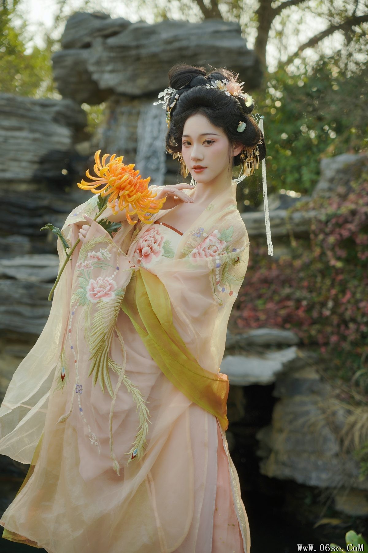 图片[13]-YiTuYu艺图语 Vol.3881 Qin Qin[27P]-六色网