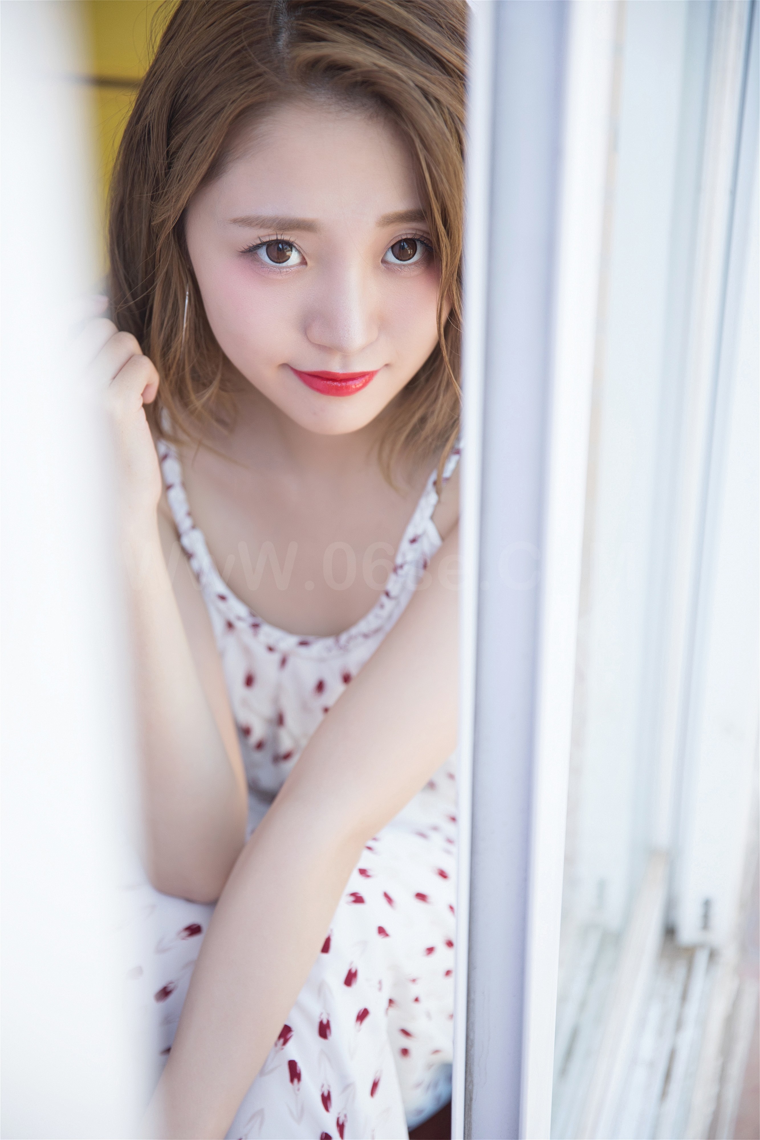 图片[32]-雅拉伊 – 《阳光下的小姐姐》[33P]-六色网