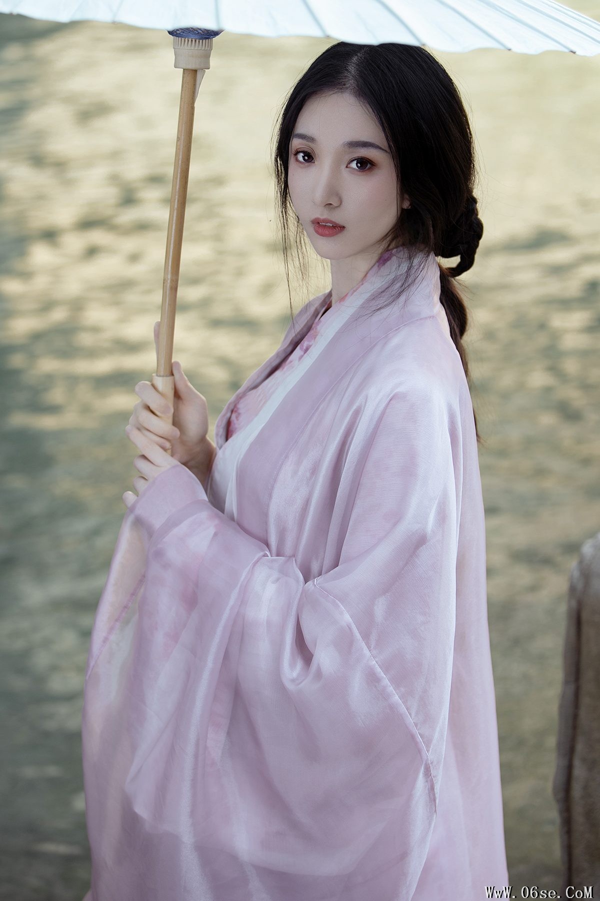 YiTuYu艺图语 Vol.3809 A Moon[33P]-六色网