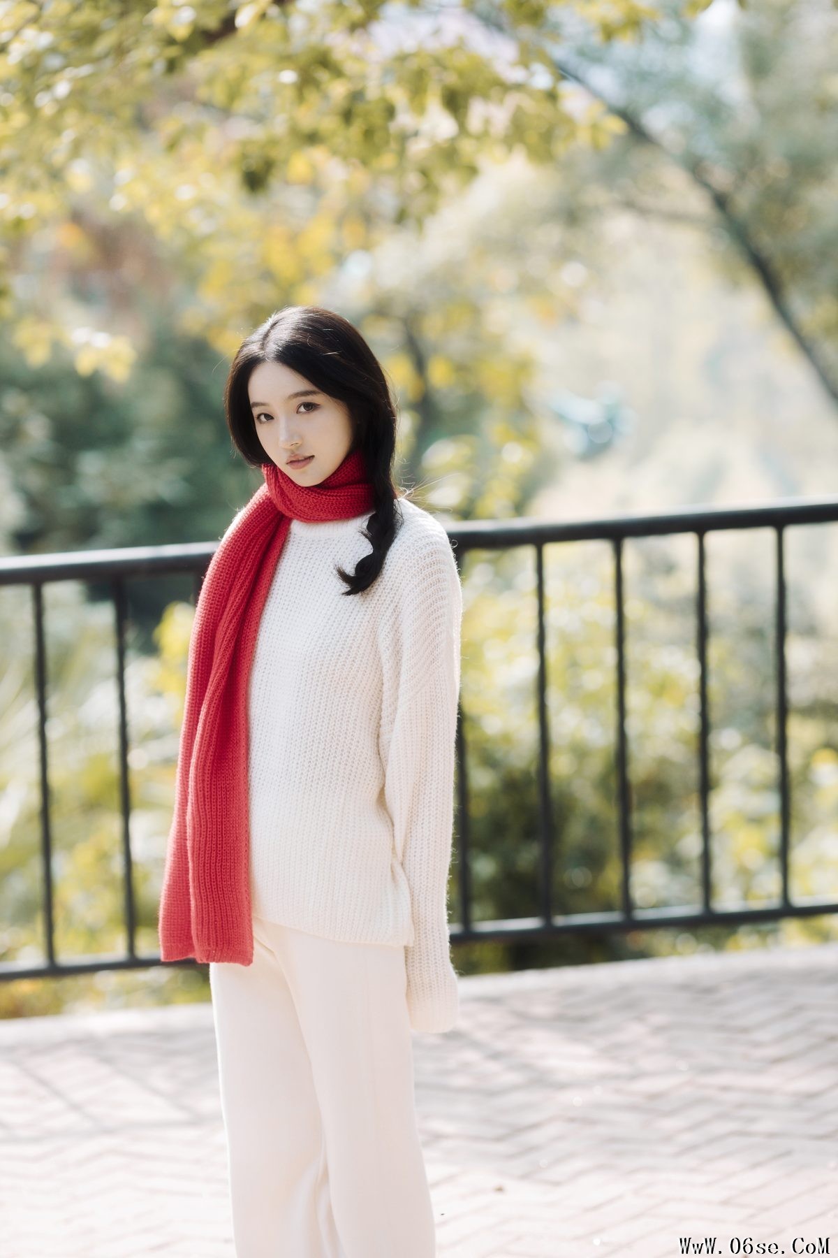 图片[17]-YiTuYu艺图语 Vol.3142 You Ling Hu Zi[47P]-六色网