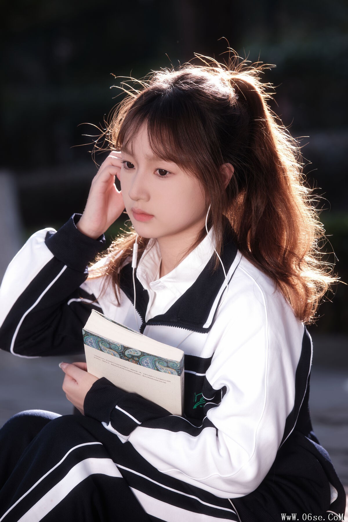 图片[25]-YiTuYu艺图语 Vol.6521 Bei Shang Fei Niu[39P]-六色网