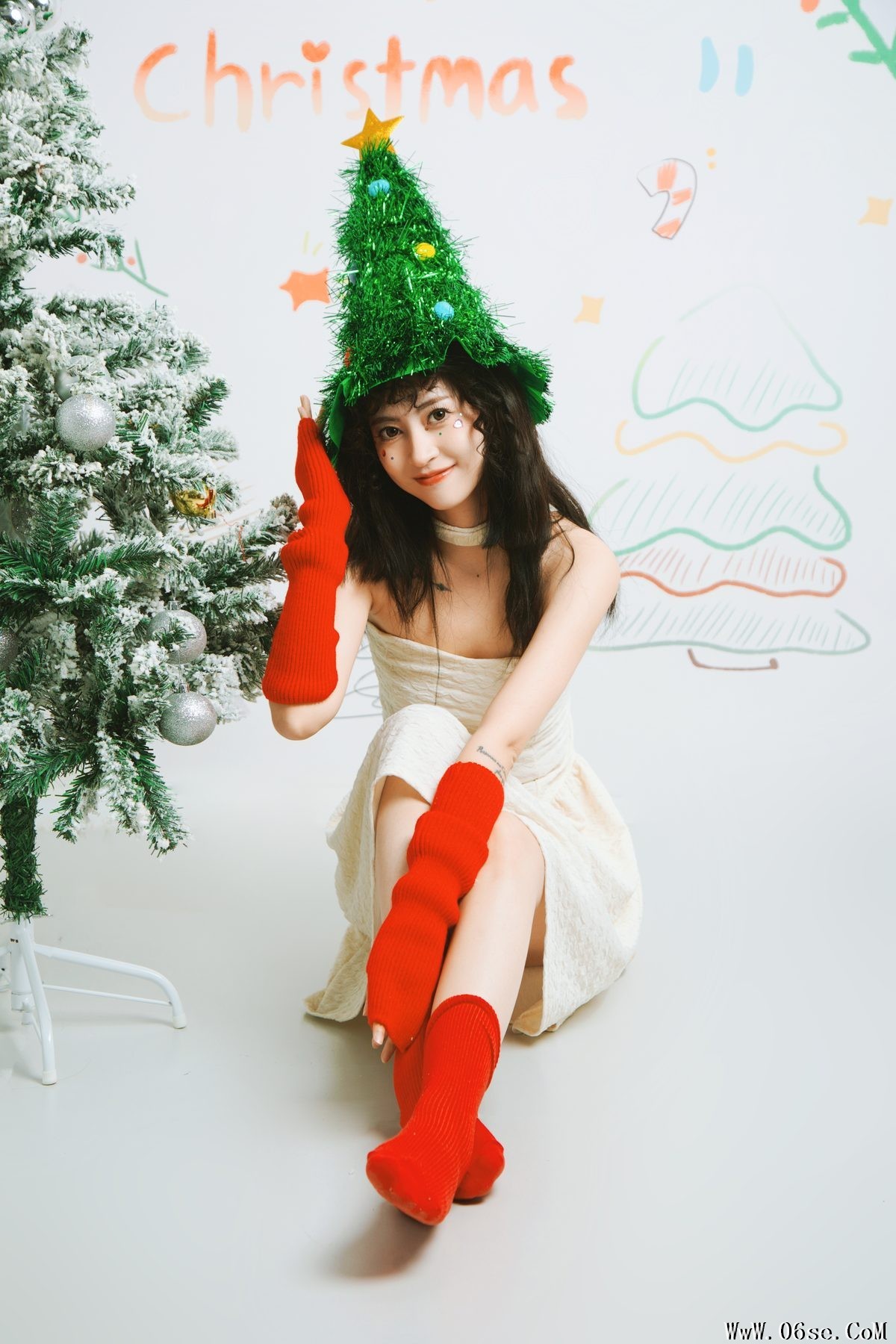 图片[24]-YiTuYu艺图语 Vol.5721 Yi Xuan[35P]-六色网