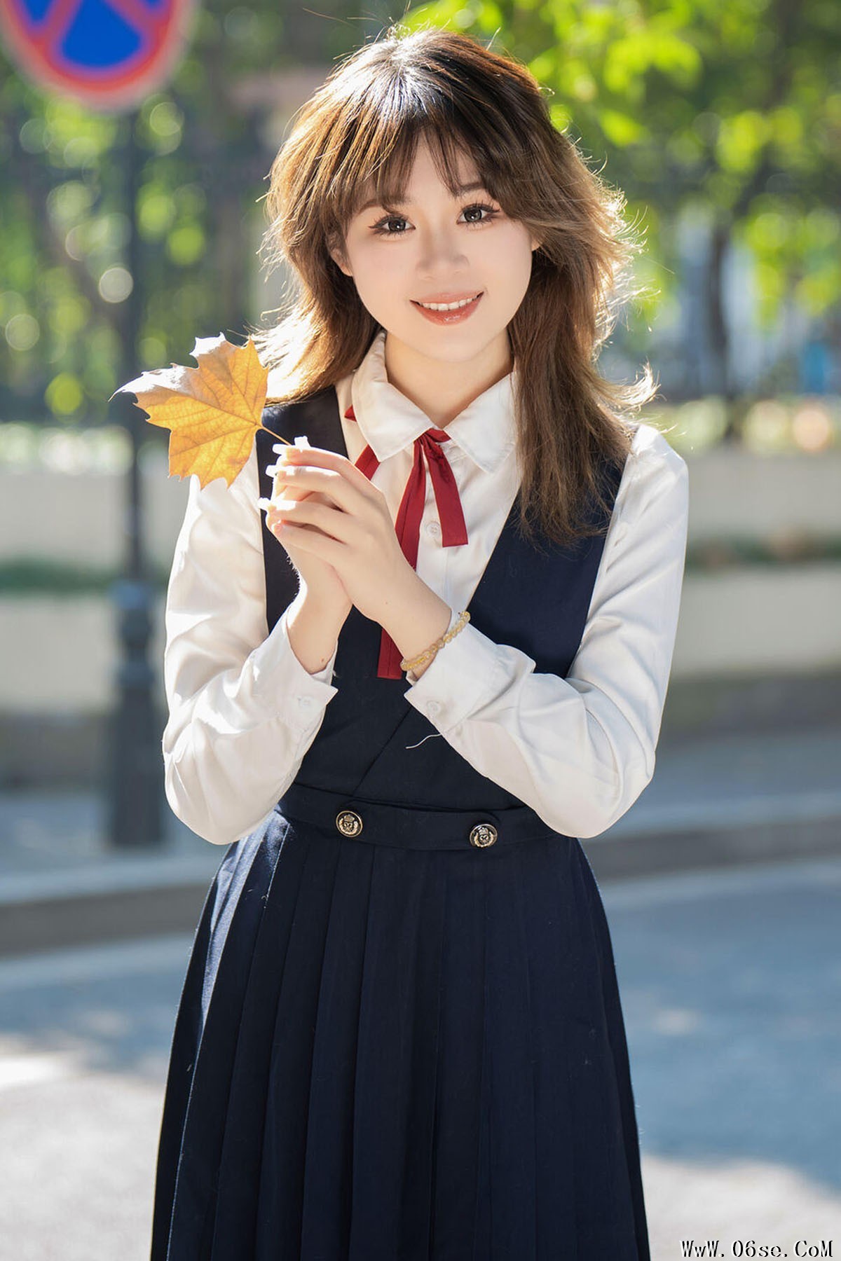 YiTuYu艺图语 Vol.6294 Pao Fu Xiao Fang[25P]-六色网