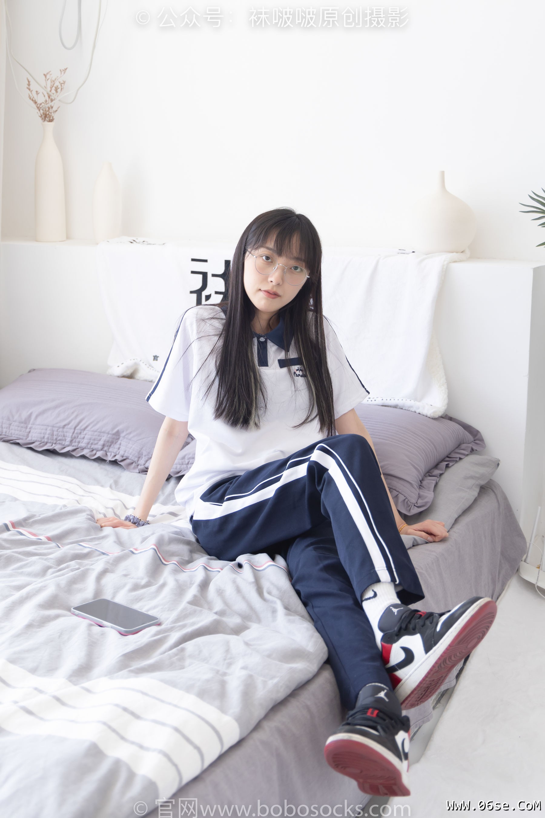 图片[59]-BoBoSocks袜啵啵 No.207 稚予 -aj板鞋、白棉袜、油亮白丝、校服裤里丝[140P]-六色网