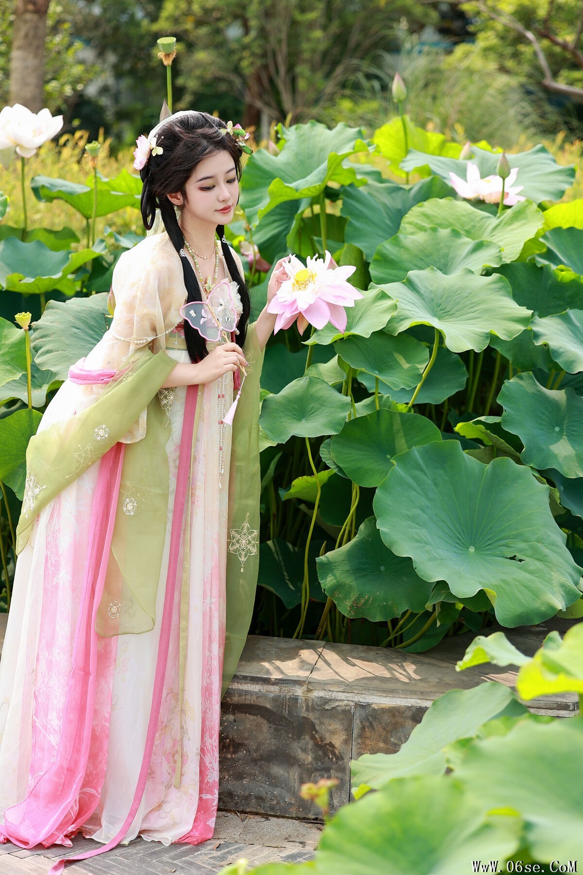 图片[22]-YiTuYu艺图语 Vol.7542 Bu Ke Ai De He He Miao[24P]-六色网
