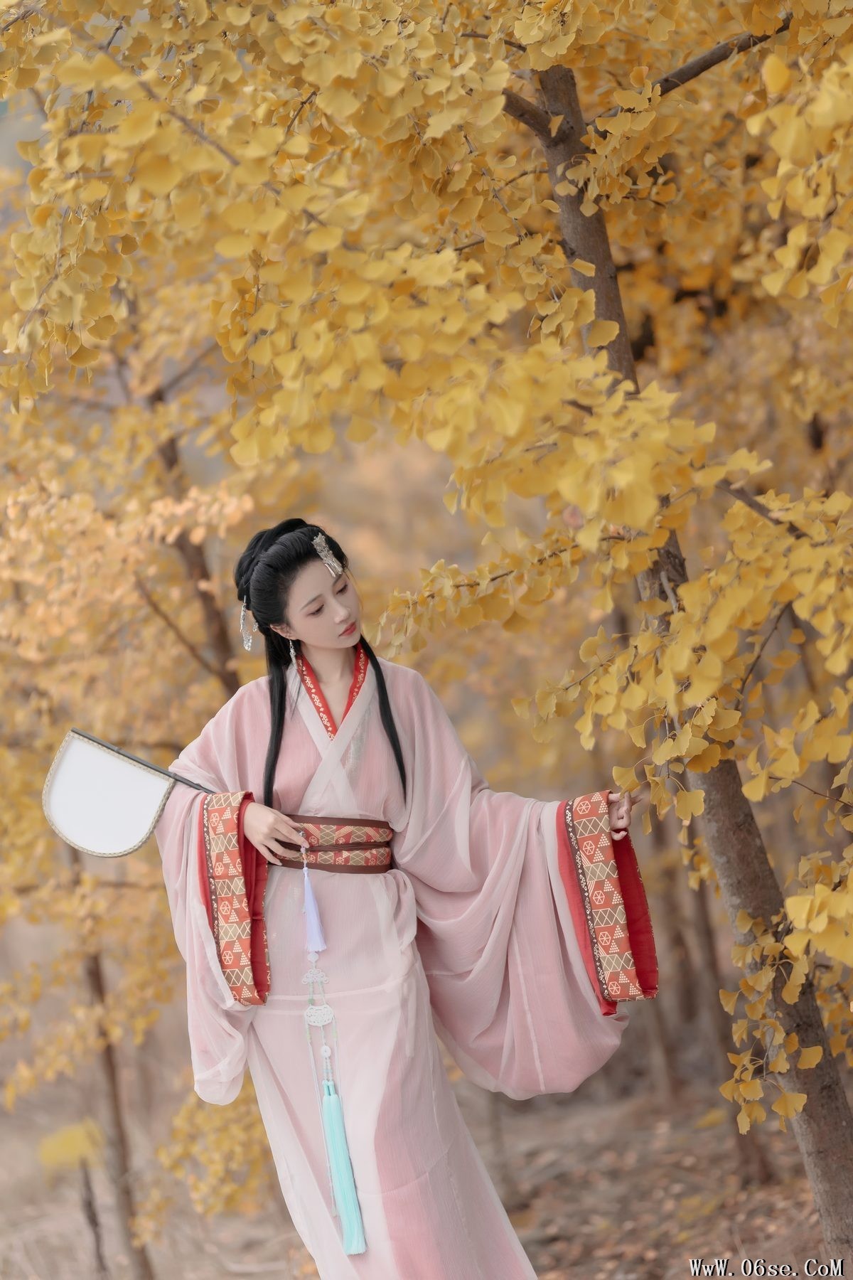 图片[10]-YiTuYu艺图语 Vol.5988 Qi Luo Sheng De Xiao Su Su[28P]-六色网