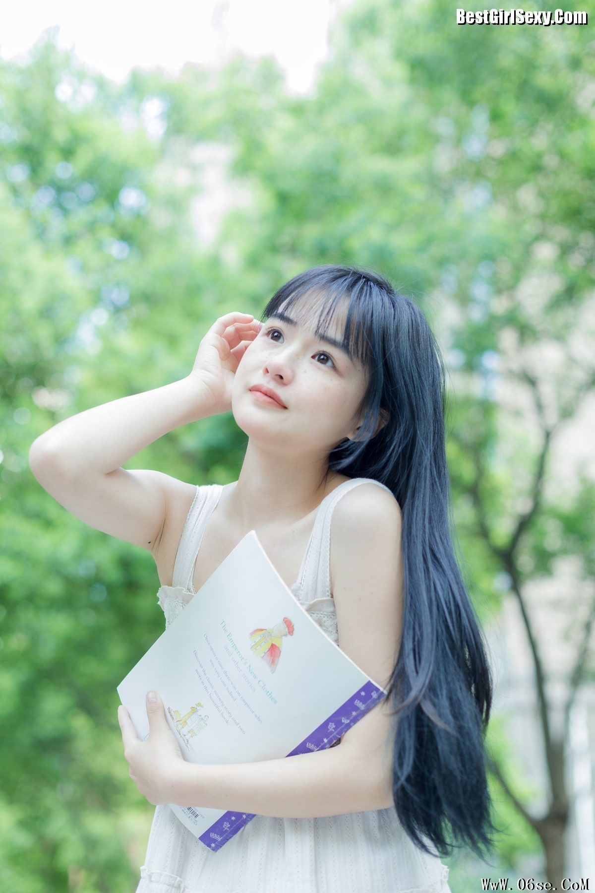 图片[23]-YiTuYu艺图语 Vol.4045 Xiao Yi Mei Mei Cute[31P]-六色网