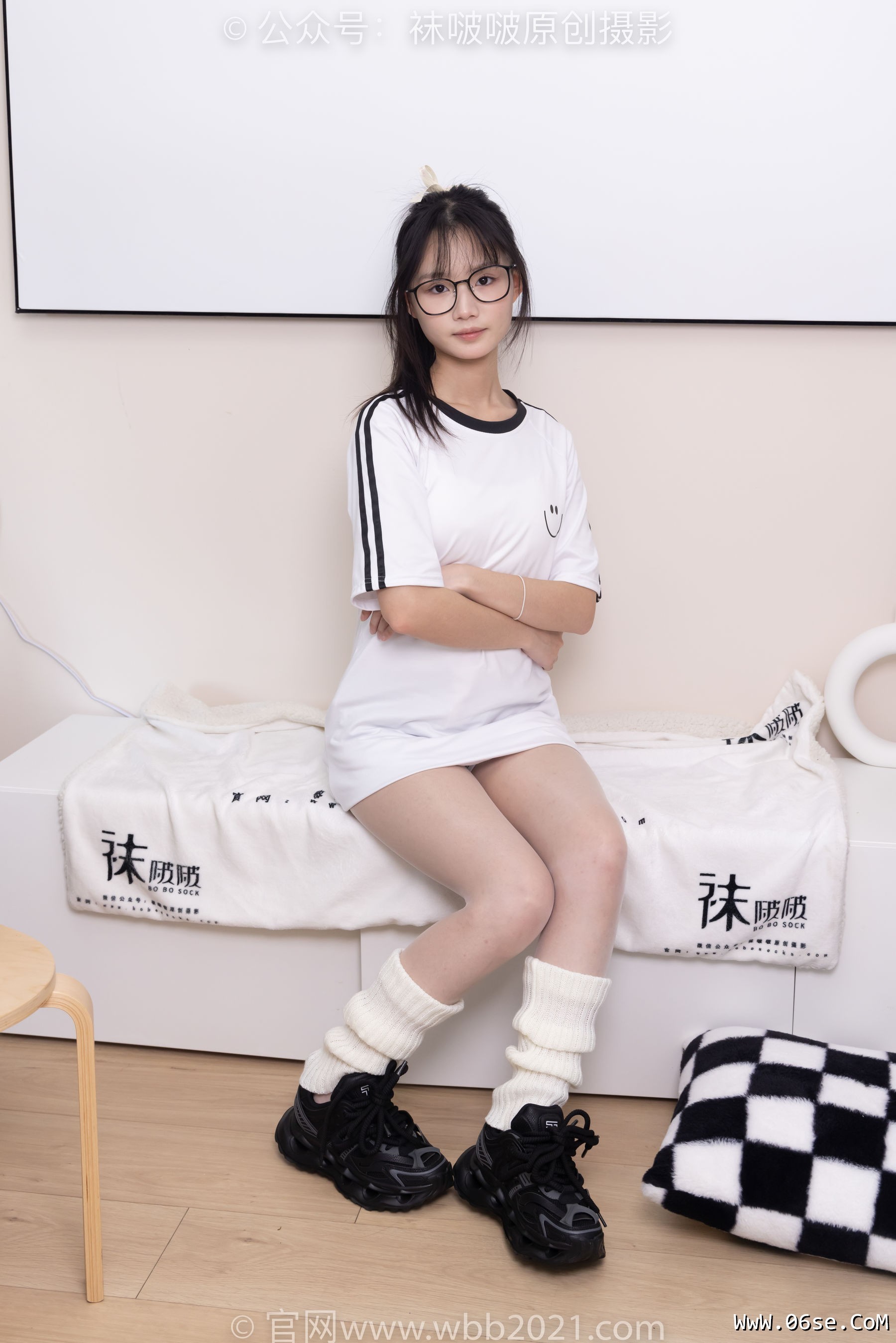 图片[62]-BoBoSocks袜啵啵 No.376 甜甜圈 -运动鞋、堆堆袜套、白丝[150P]-六色网