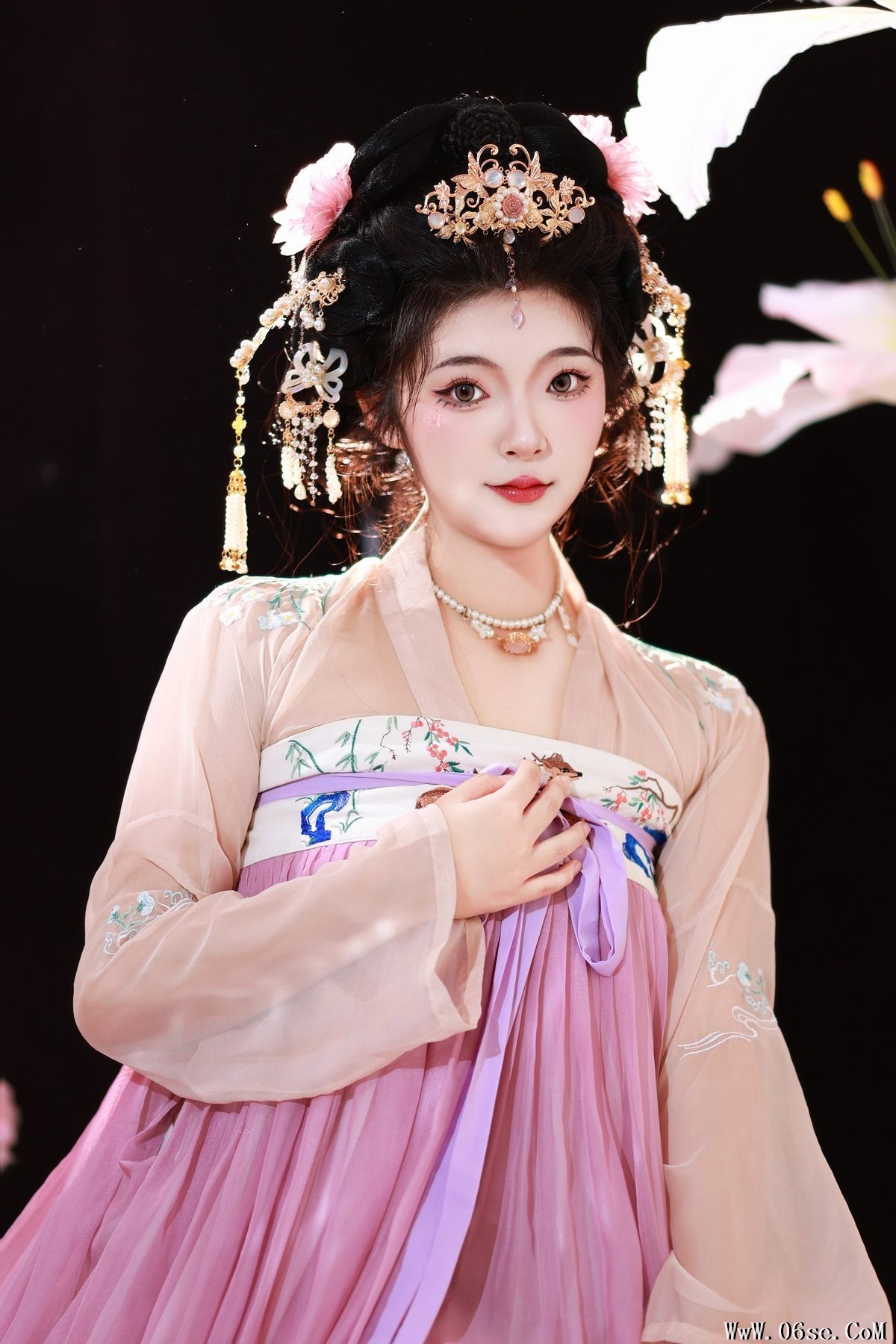 图片[4]-YiTuYu艺图语 Vol.5651 KaiLin Jiang[36P]-六色网