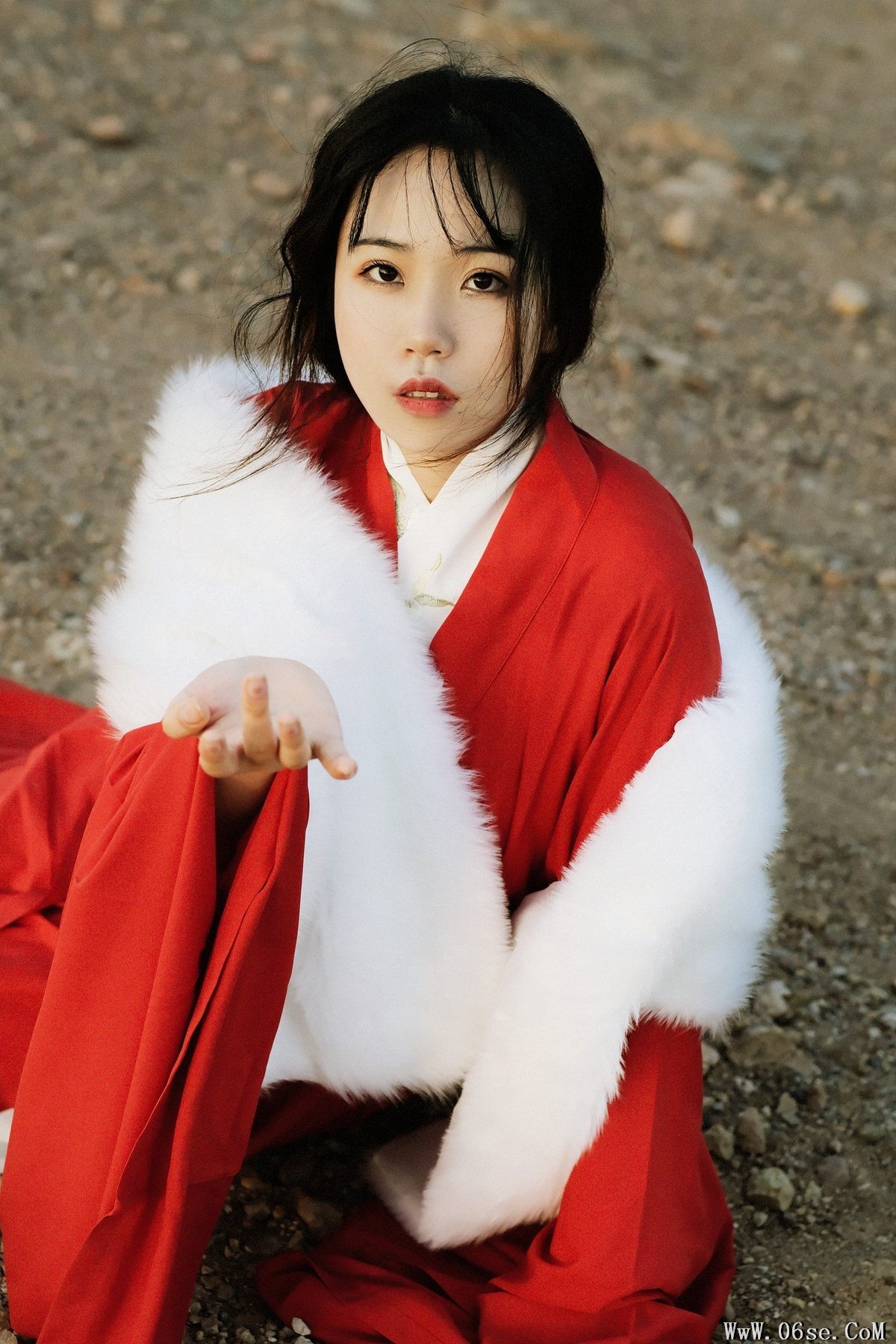 图片[12]-YiTuYu艺图语 Vol.3136 Hui Xia Xue De Xiao Xian Nu[25P]-六色网