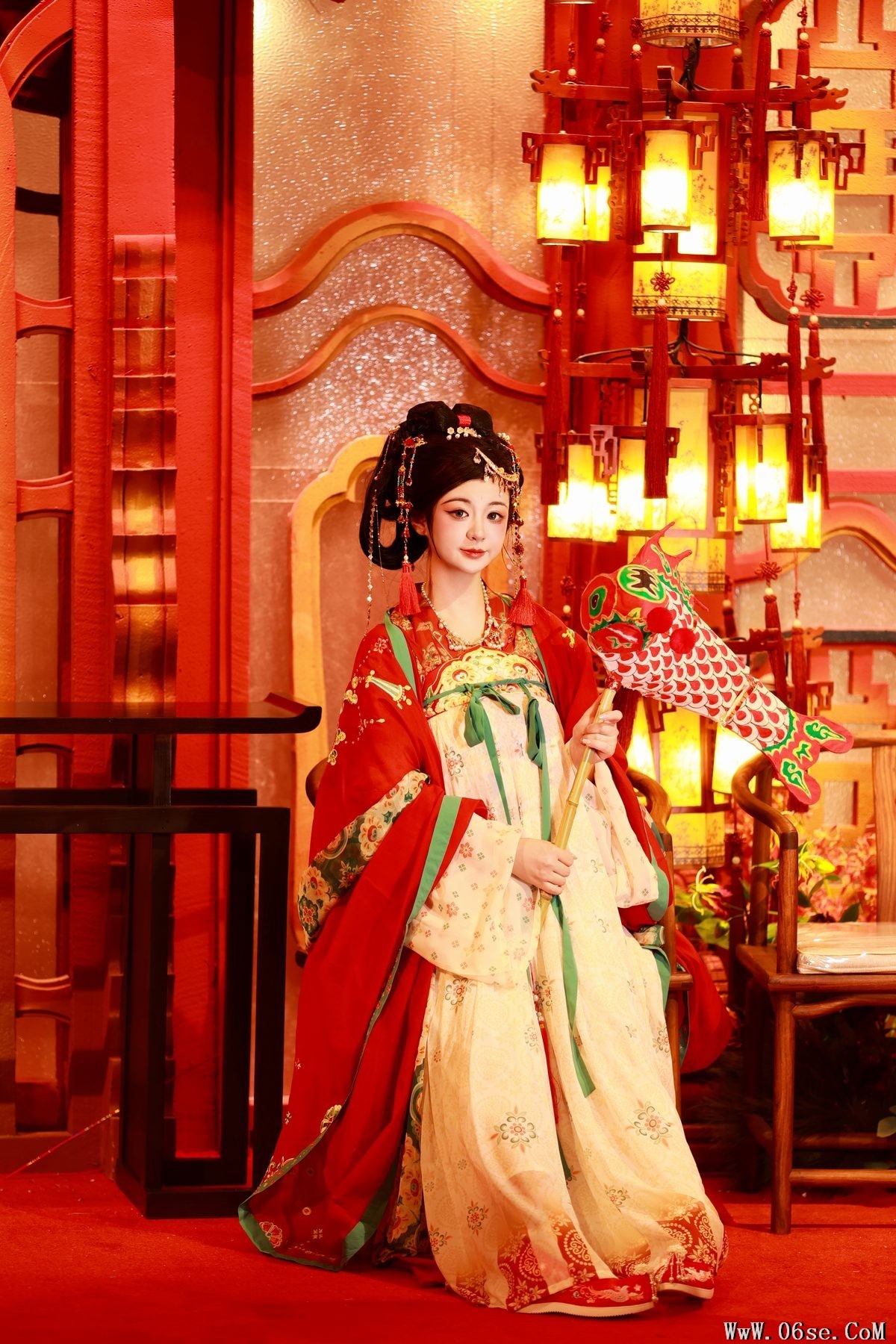 图片[22]-YiTuYu艺图语 Vol.5514 Bu Ke Ai De He He[43P]-六色网