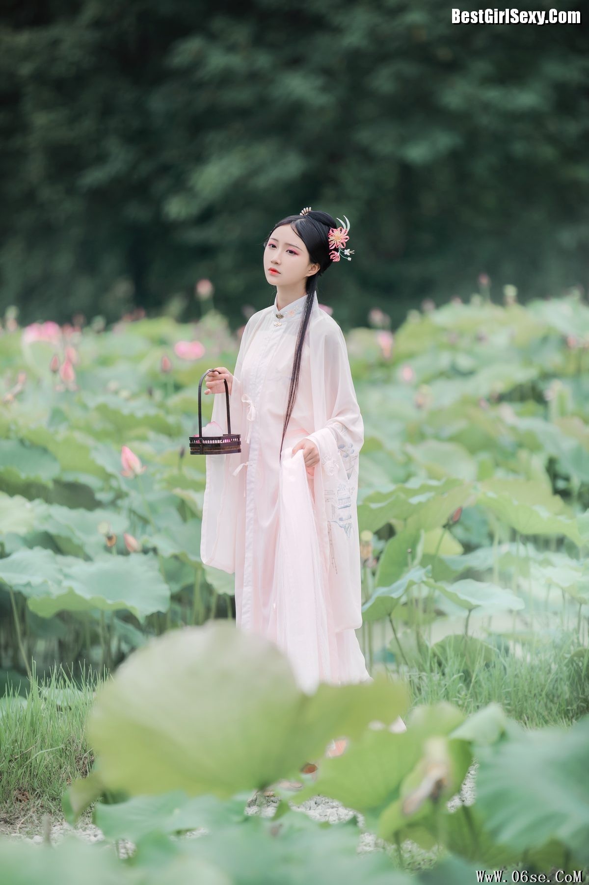 图片[13]-YiTuYu艺图语 Vol.4121 Qi Luo Sheng De Xiao Su Su[23P]-六色网