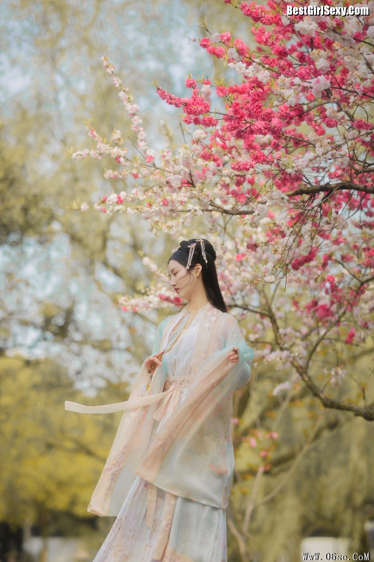 图片[25]-YiTuYu艺图语 Vol.3989 Qi Qi[46P]-六色网