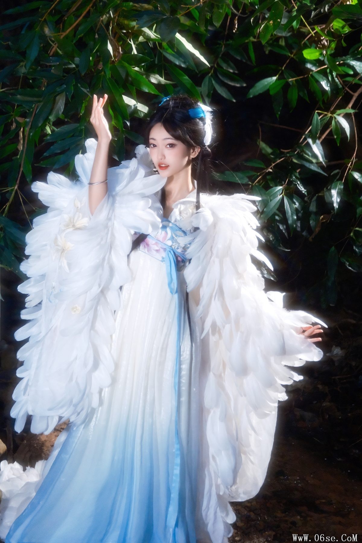 图片[7]-YiTuYu艺图语 Vol.6162 Er Liang Feng Yue[23P]-六色网