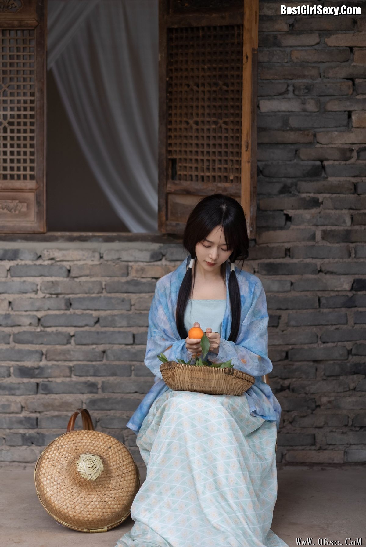 图片[20]-YiTuYu艺图语 Vol.4116 Su Mei Zai Lu Shang[25P]-六色网