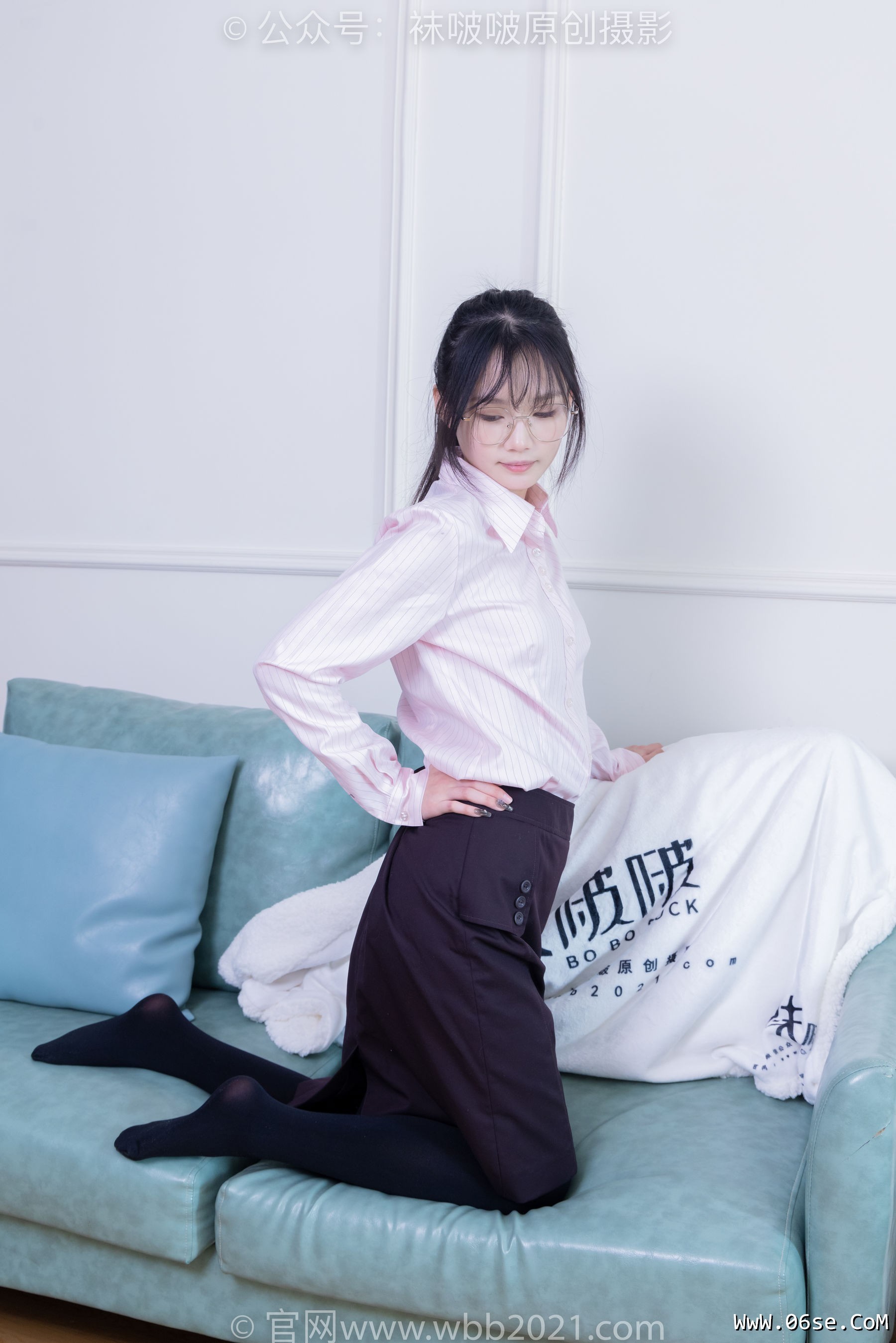 图片[139]-BoBoSocks袜啵啵 No.362 甜甜圈 -两双皮鞋、厚肉丝、厚黑丝、ol制服[230P]-六色网