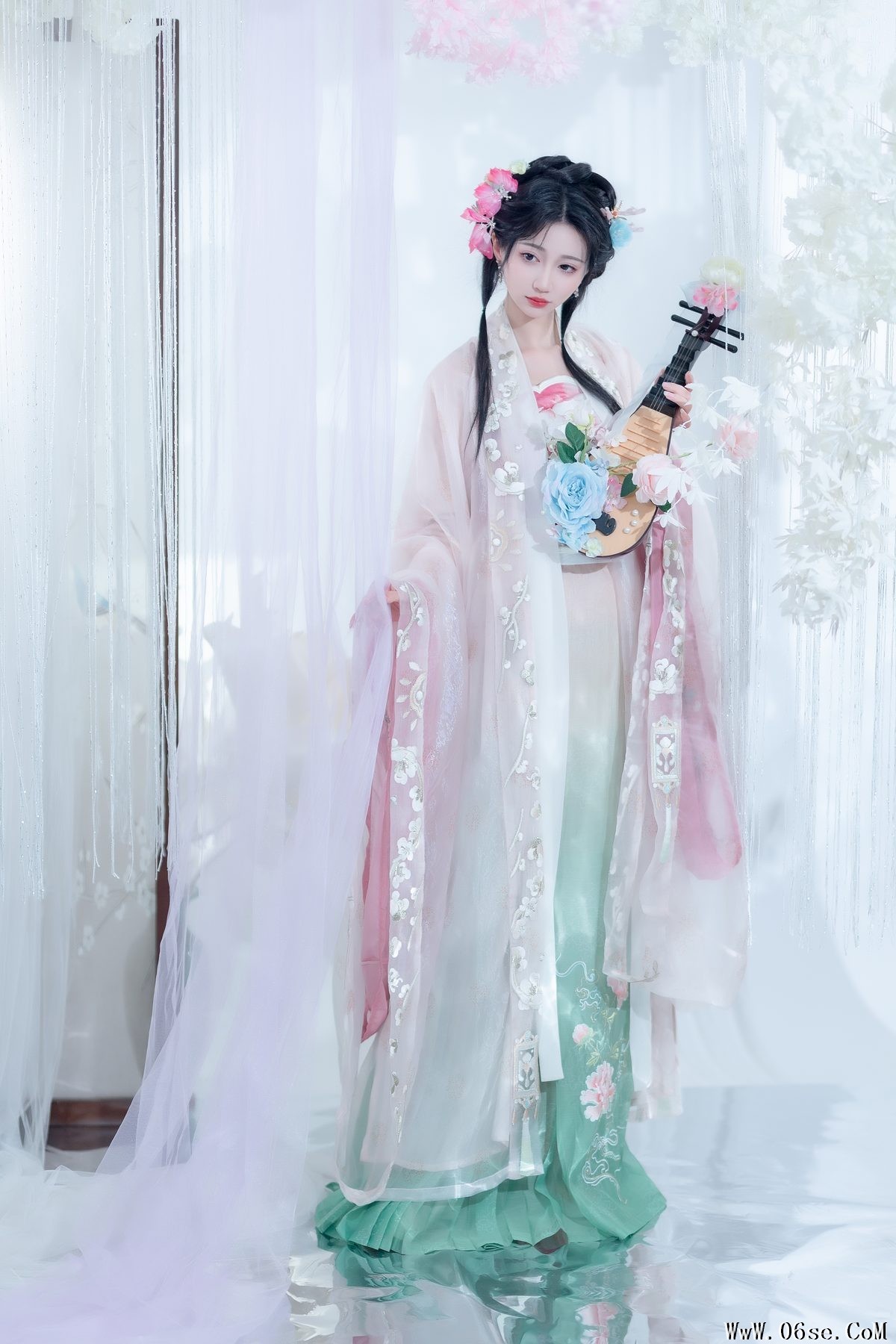 图片[20]-YiTuYu艺图语 Vol.6142 Qi Luo Sheng De Xiao Su Su[31P]-六色网
