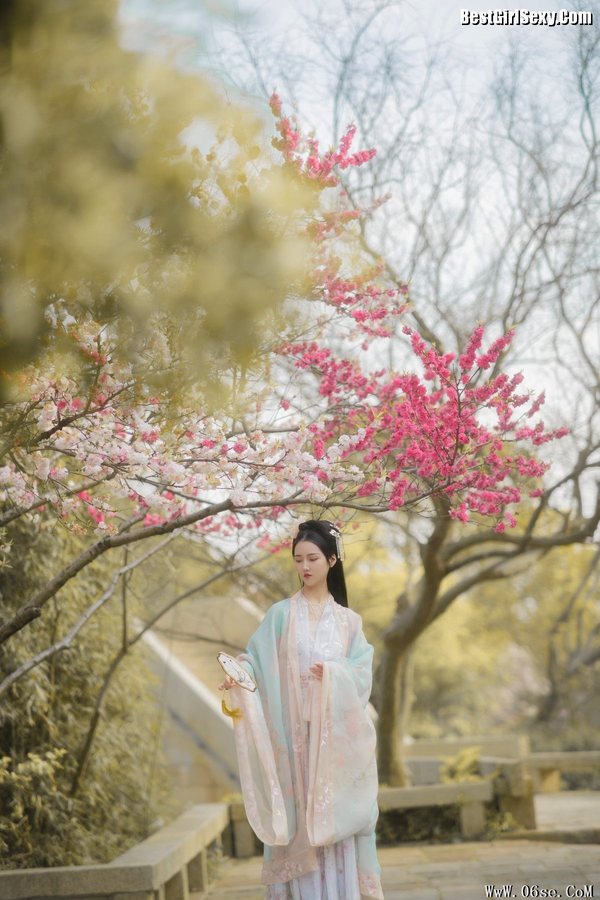 图片[21]-YiTuYu艺图语 Vol.3989 Qi Qi[46P]-六色网