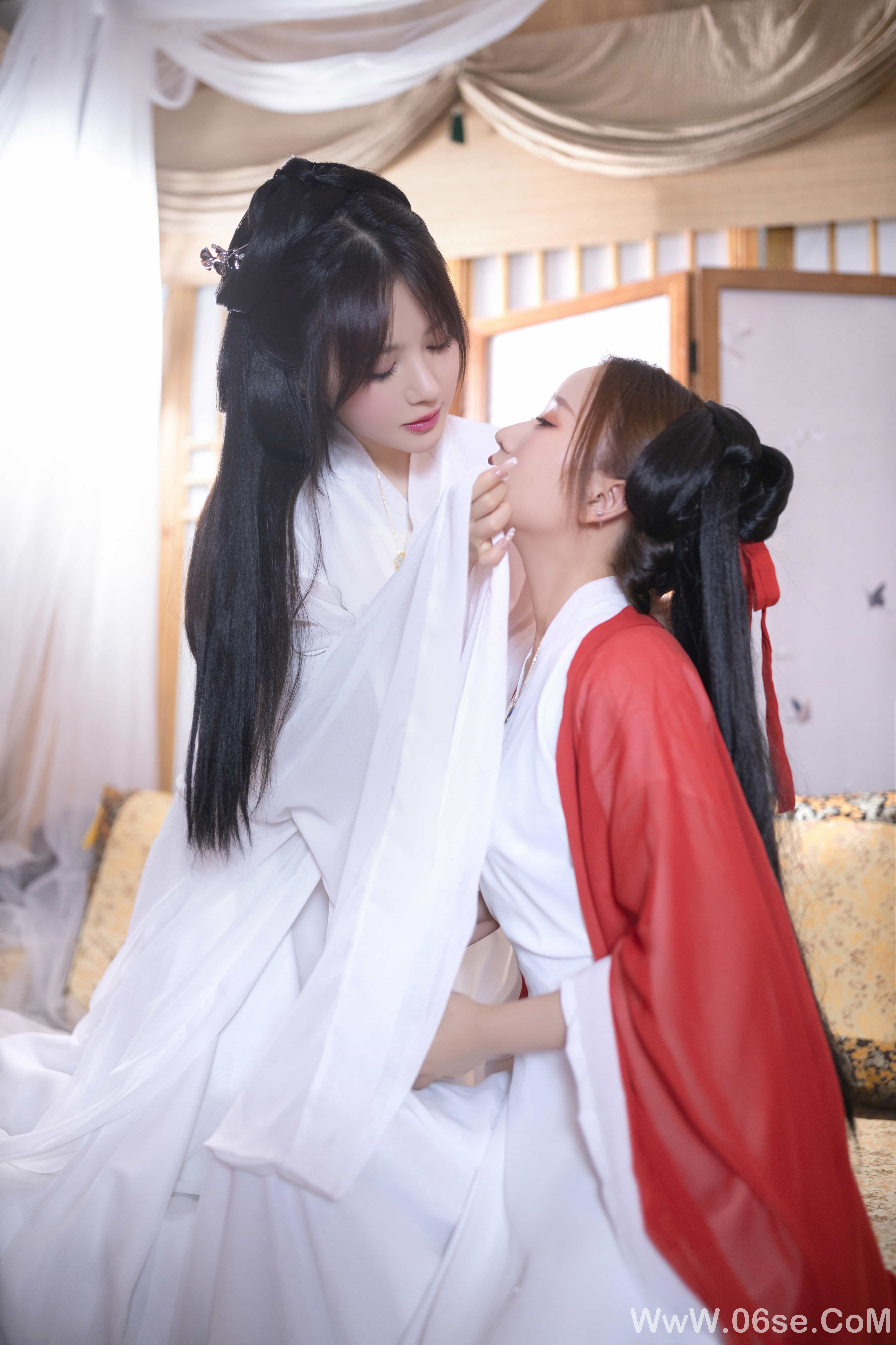 图片[37]-秀人名模鱼子酱Fish内部私购未上架《双女古装剧情》写真[153P]-六色网