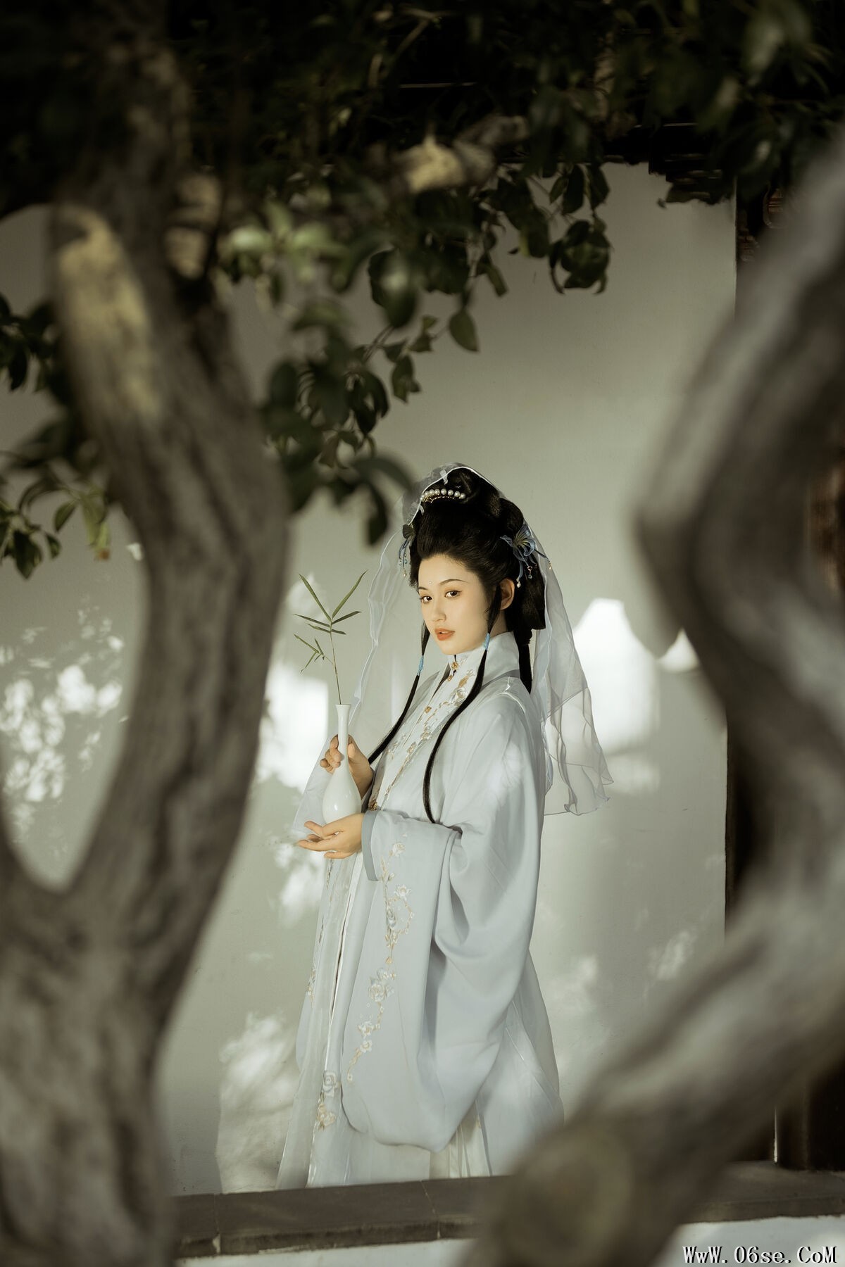 图片[19]-YiTuYu艺图语 Vol.6914 Tang Yi[26P]-六色网