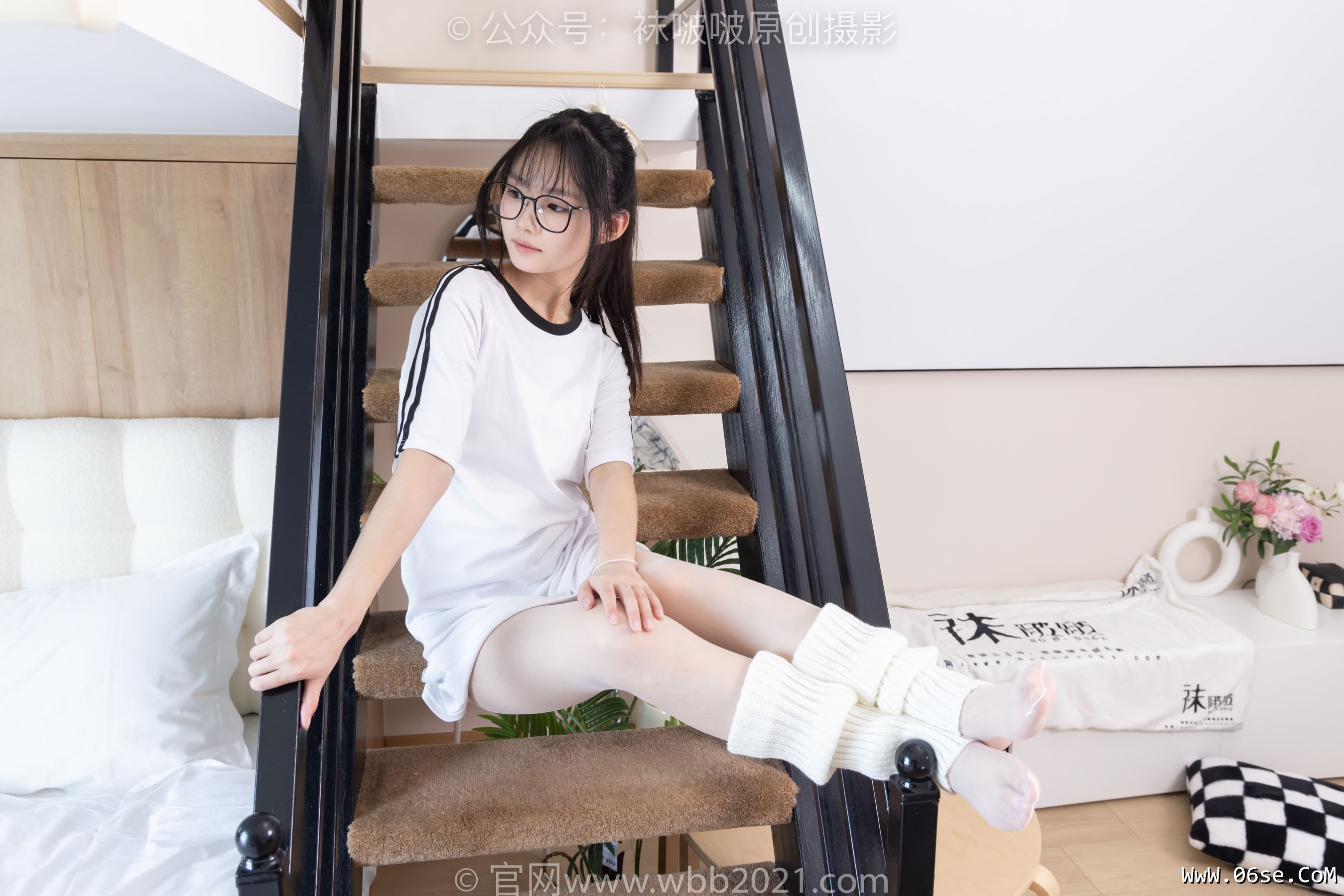 图片[143]-BoBoSocks袜啵啵 No.376 甜甜圈 -运动鞋、堆堆袜套、白丝[150P]-六色网