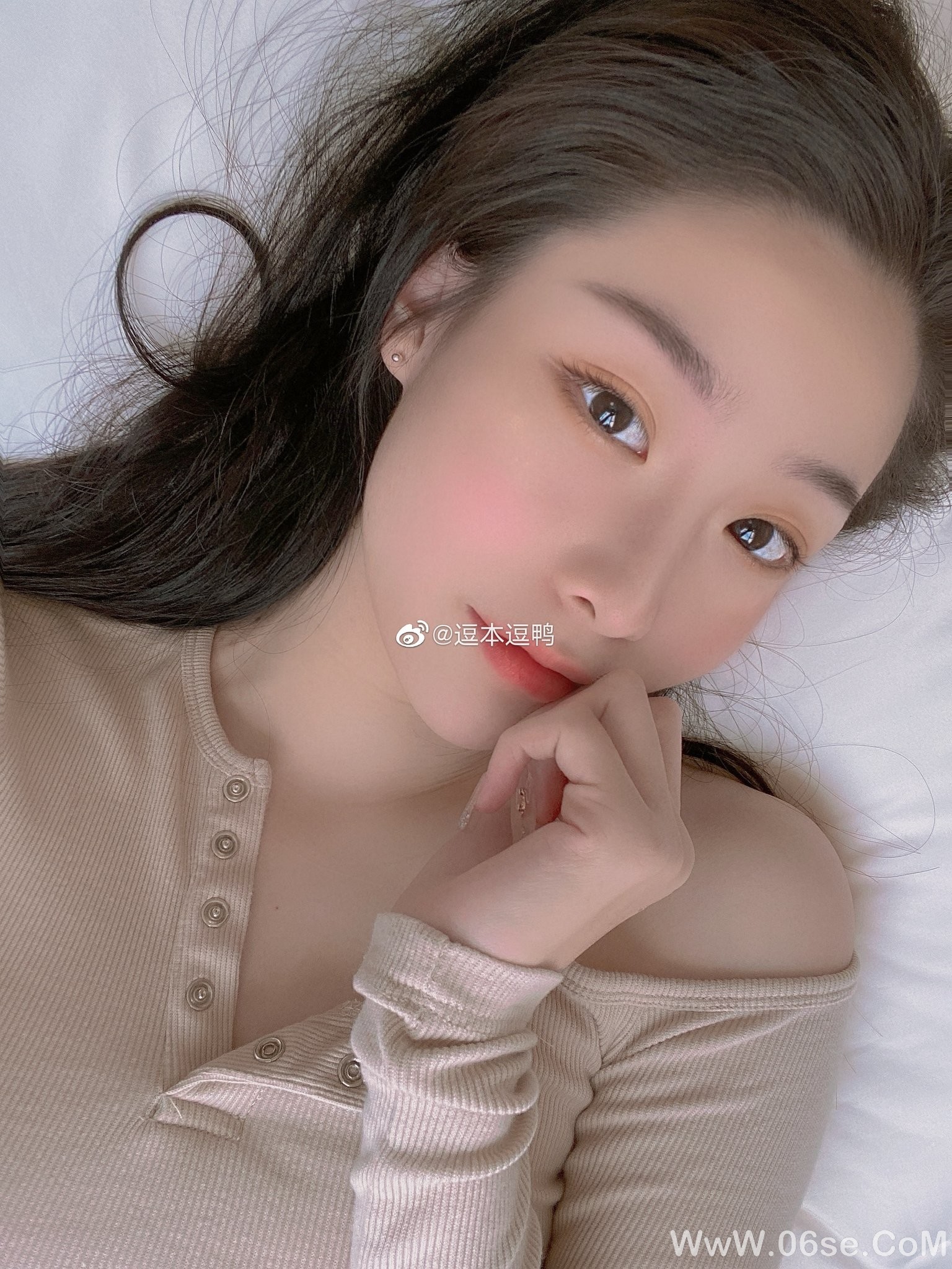 图片[86]-逗本逗鸭早期(整容前)诱惑私拍[211P]-六色网