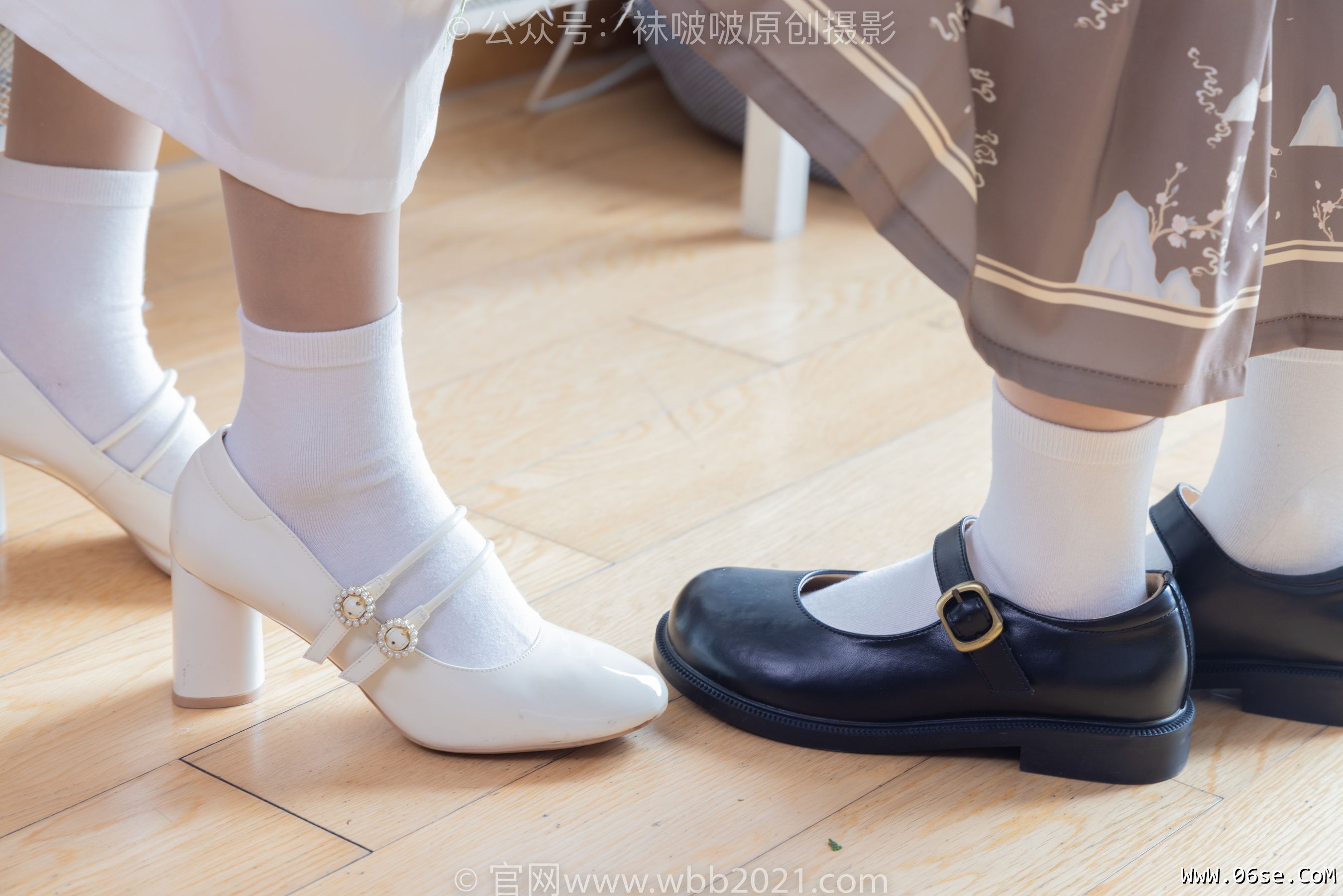 图片[106]-BoBoSocks袜啵啵 No.400 奶油&甜甜圈 -两双高跟鞋、白棉袜、肉丝[158P]-六色网