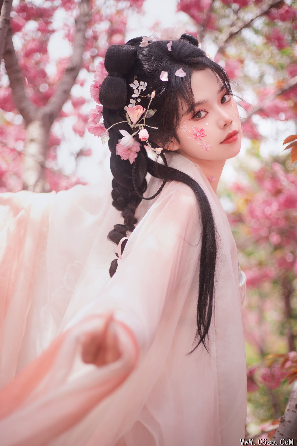 图片[19]-YiTuYu艺图语 Vol.7087 Wan Yi[27P]-六色网