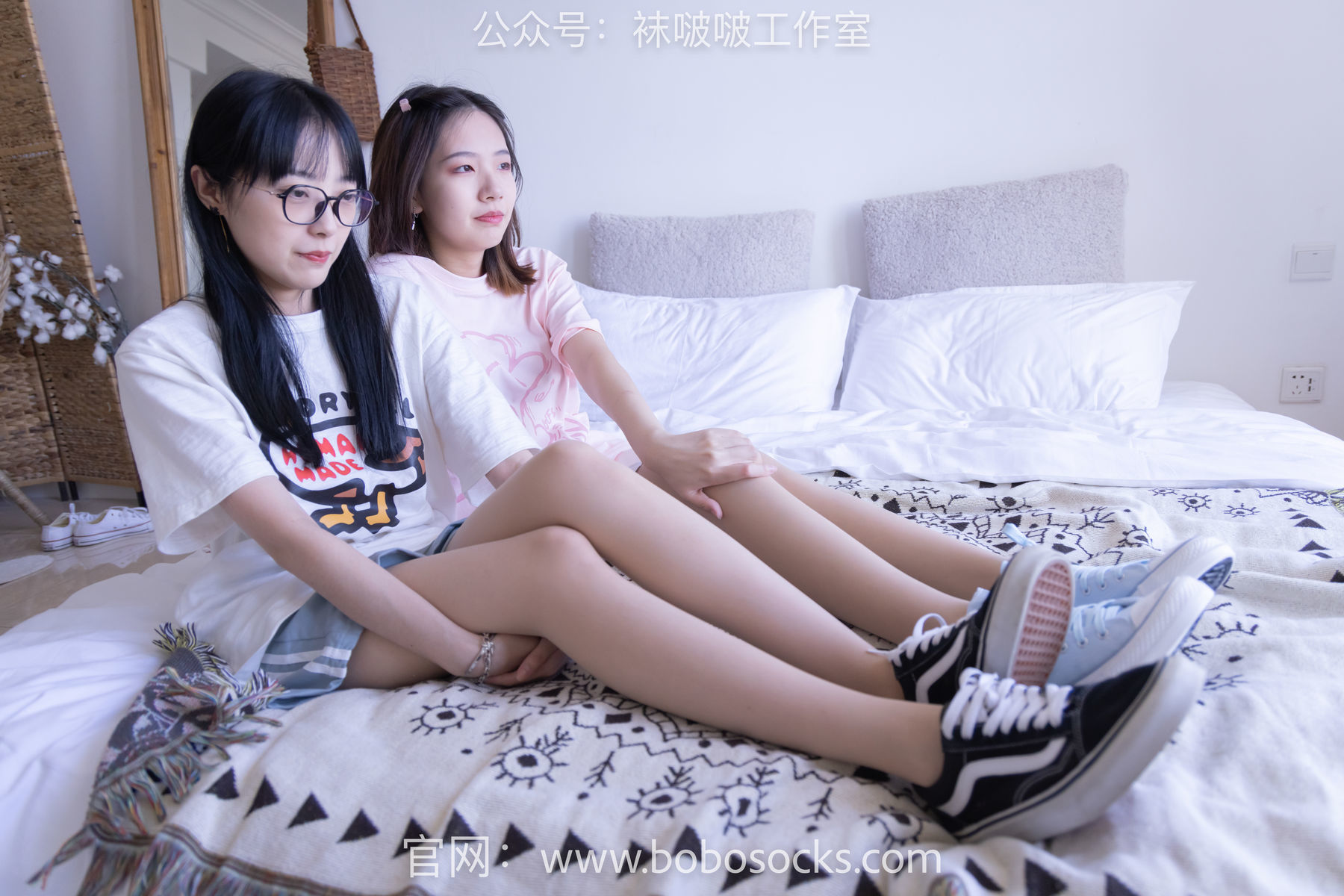 图片[28]-BoBoSocks袜啵啵 No.100 小甜豆与稚予-板鞋、肉丝、脚对脚互动剧情[132P]-六色网