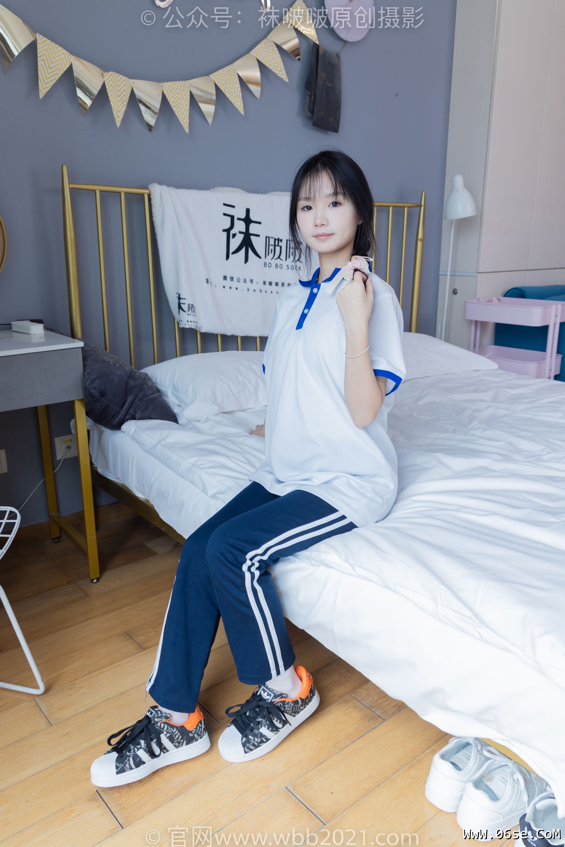 图片[31]-BoBoSocks袜啵啵 No.366 甜甜圈 -三双板鞋、白棉袜、短白丝[150P]-六色网