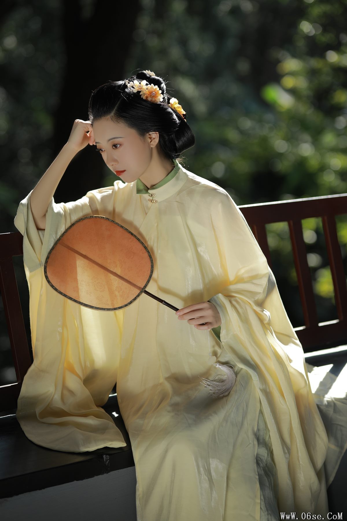 图片[33]-YiTuYu艺图语 Vol.3099 YunFleur[41P]-六色网