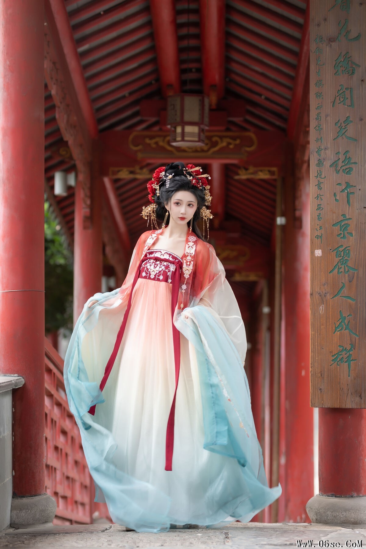 图片[21]-YiTuYu艺图语 Vol.7208 Qi Luo Sheng De Xiao Su Su[28P]-六色网