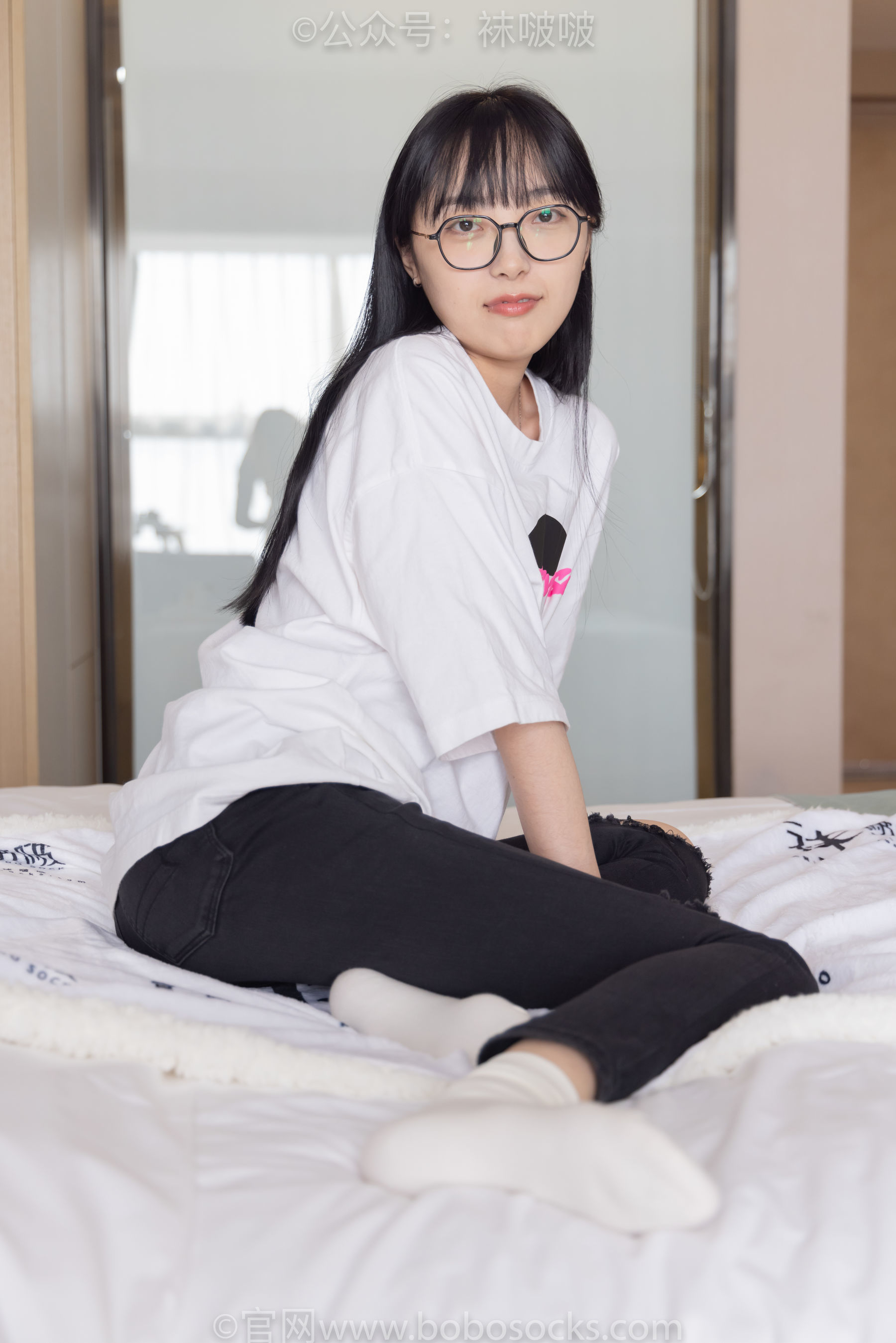 图片[77]-BoBoSocks袜啵啵 No.055 稚予-斯凯奇运动鞋、白棉袜、黑棉袜[139P]-六色网