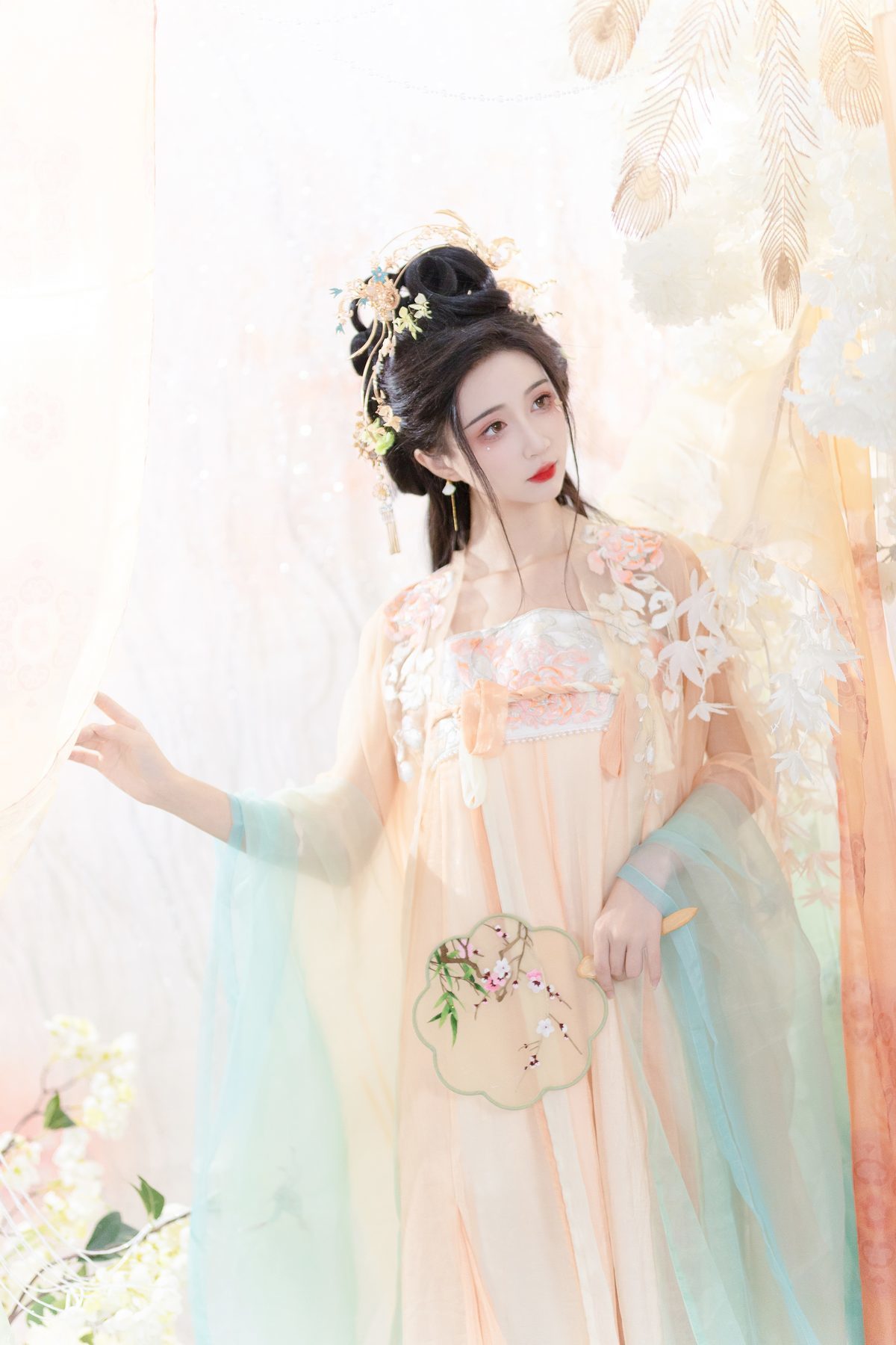 图片[27]-YiTuYu艺图语 Vol.5606 Qi Luo Sheng De Xiao Su Su[31P]-六色网