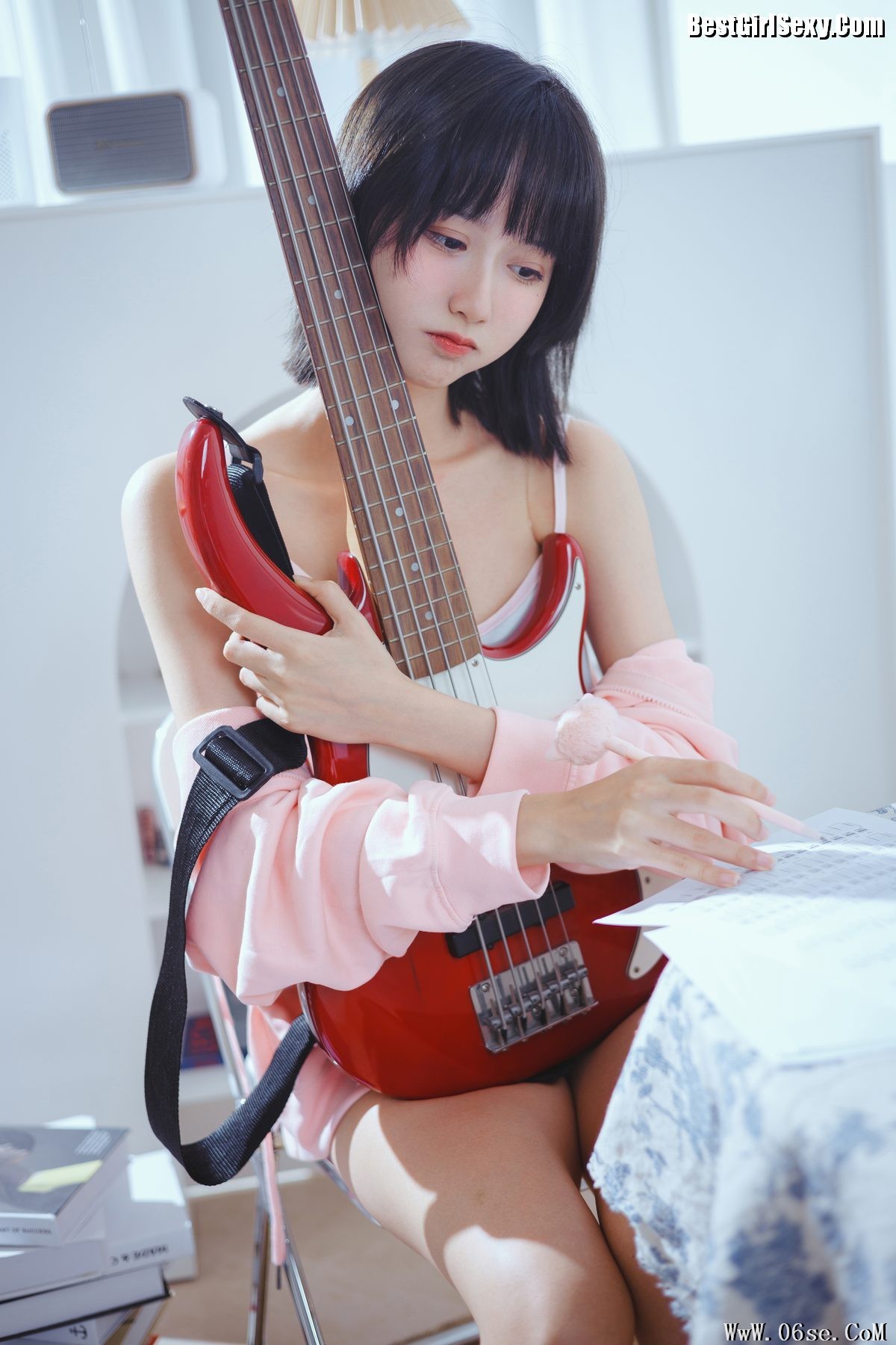 图片[7]-YiTuYu艺图语 Vol.4020 Mu Mian Mian VWV[26P]-六色网