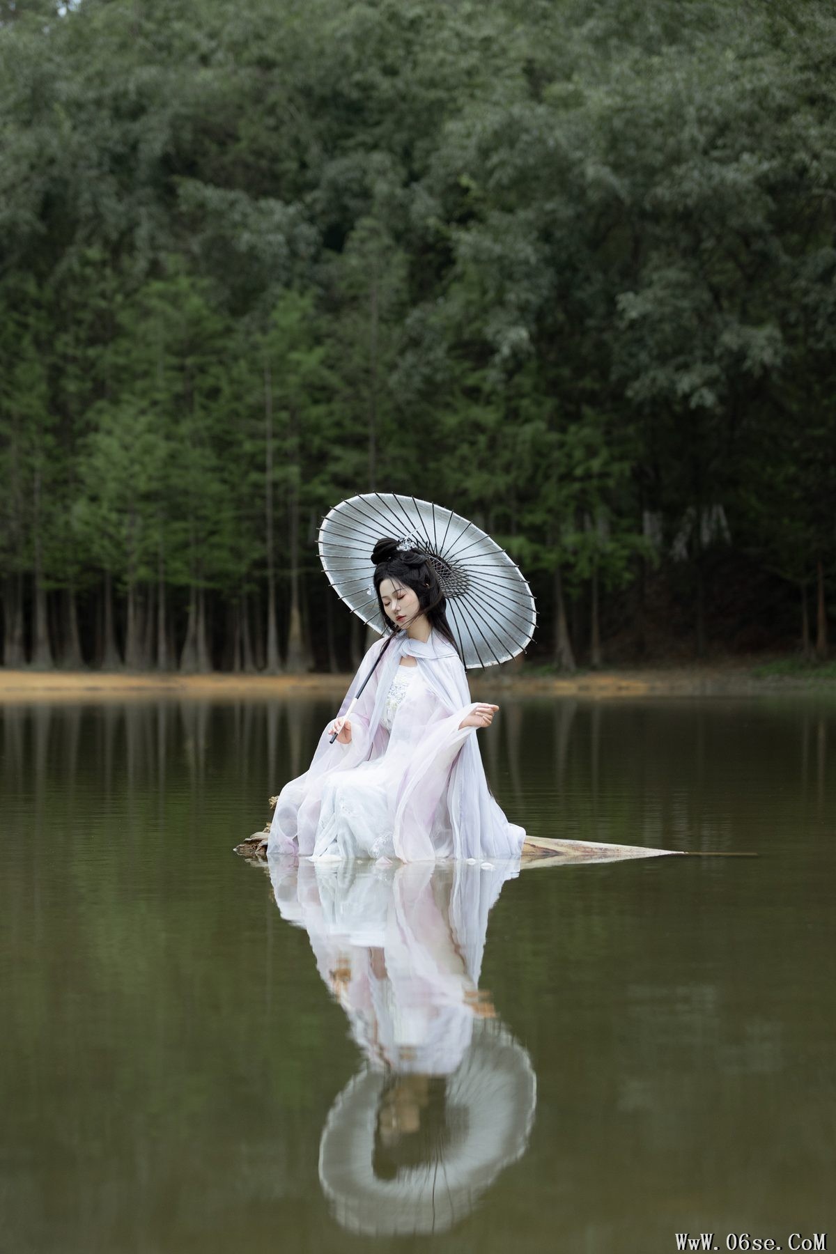 图片[4]-YiTuYu艺图语 Vol.5491 Wu Yue[35P]-六色网