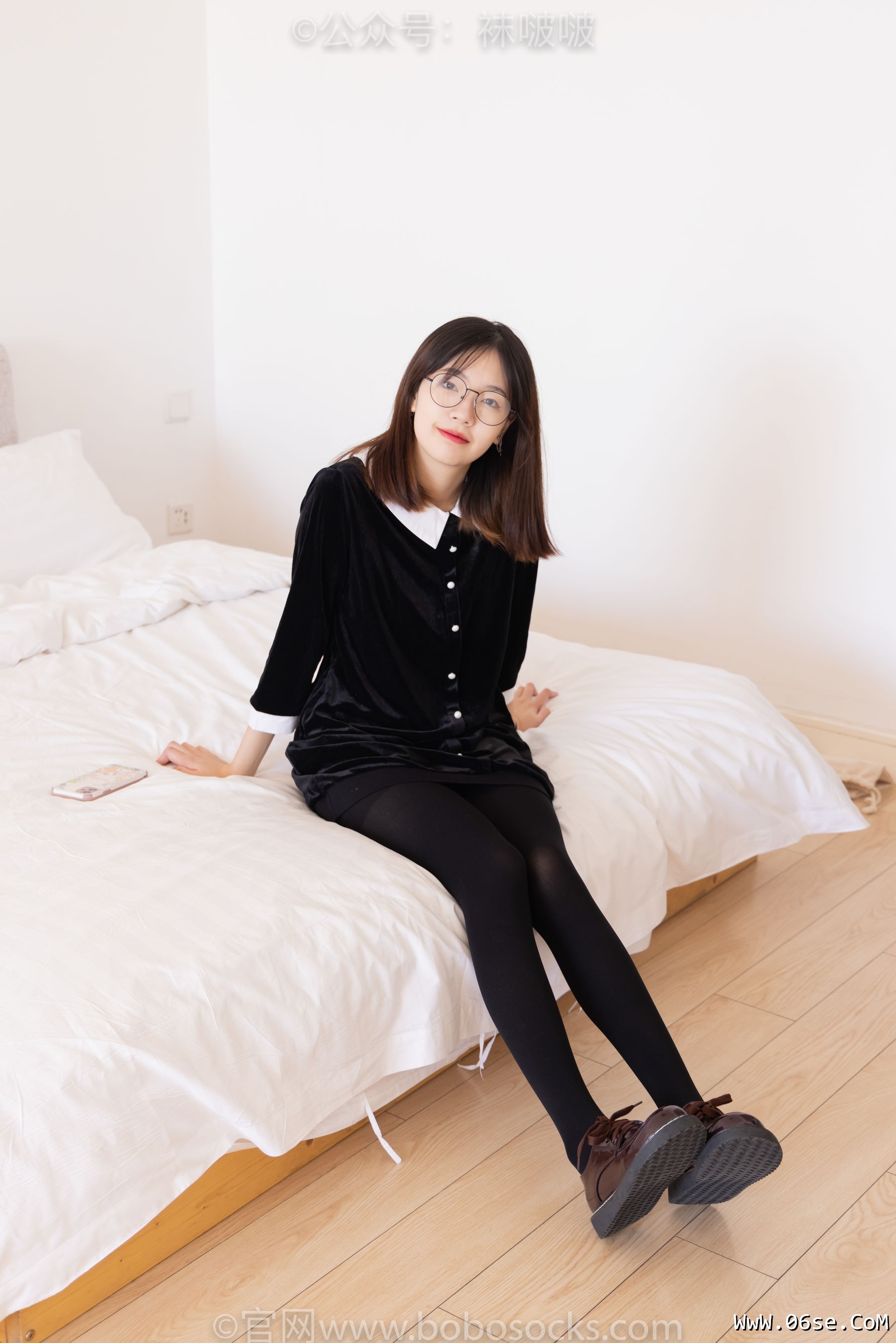 图片[4]-BoBoSocks袜啵啵 No.053 小甜豆-皮鞋、厚黑丝、黑色蕾丝船袜[140P]-六色网