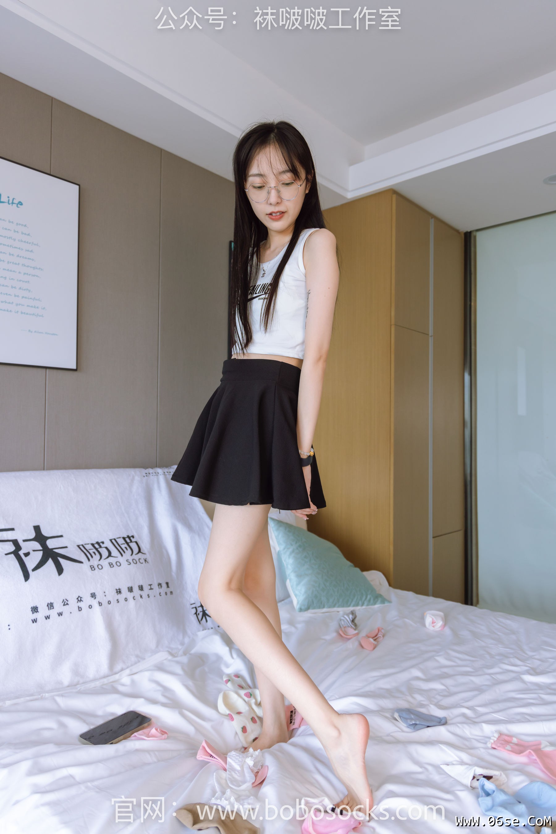 图片[29]-BoBoSocks袜啵啵 No.127 稚予-麦昆板鞋、两双自然穿旧棉袜、裸足[139P]-六色网