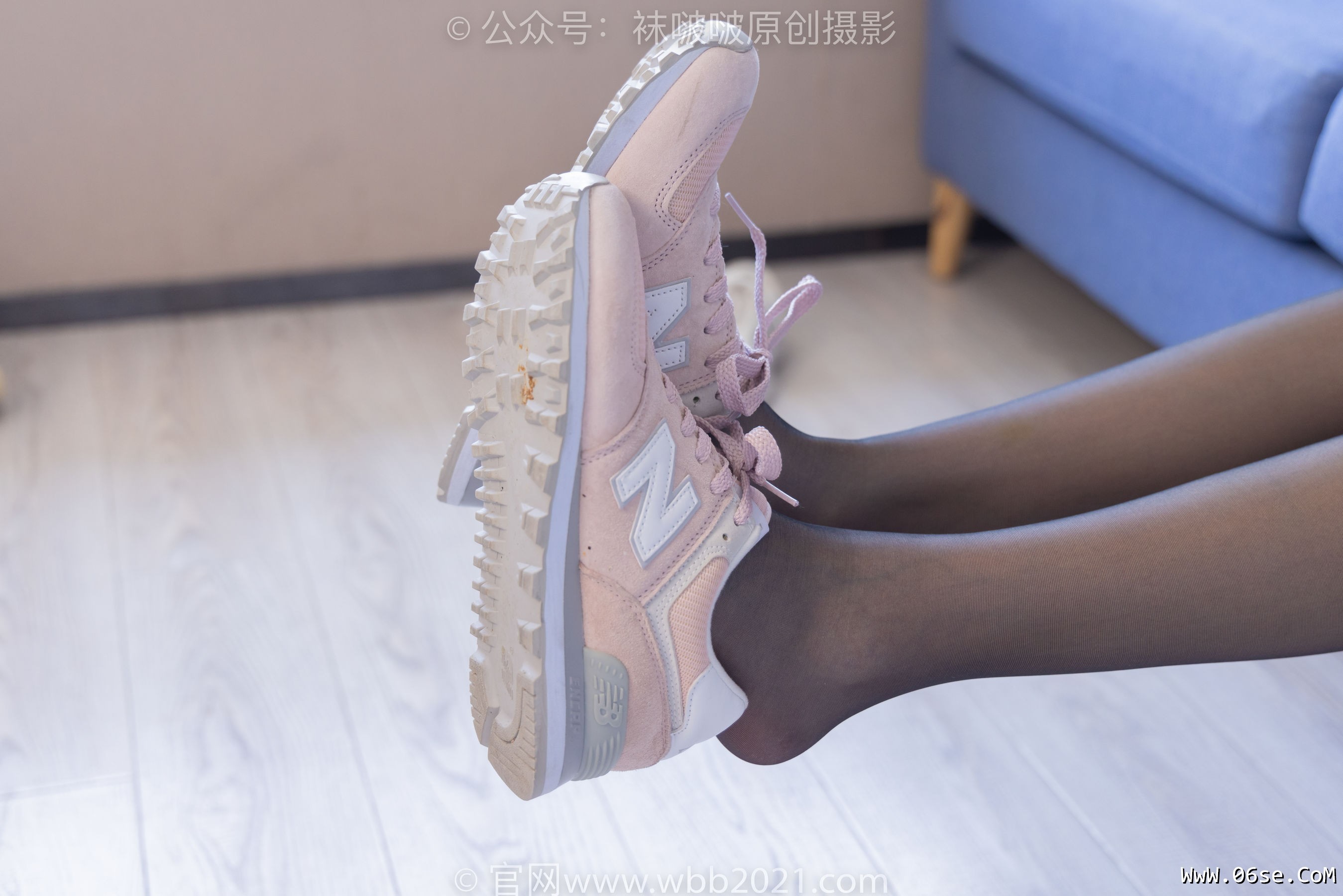 图片[14]-BoBoSocks袜啵啵 No.317 小甜豆 -运动鞋、可拆卸牛仔裤、粉色棉袜、黑丝、裤里丝[140P]-六色网