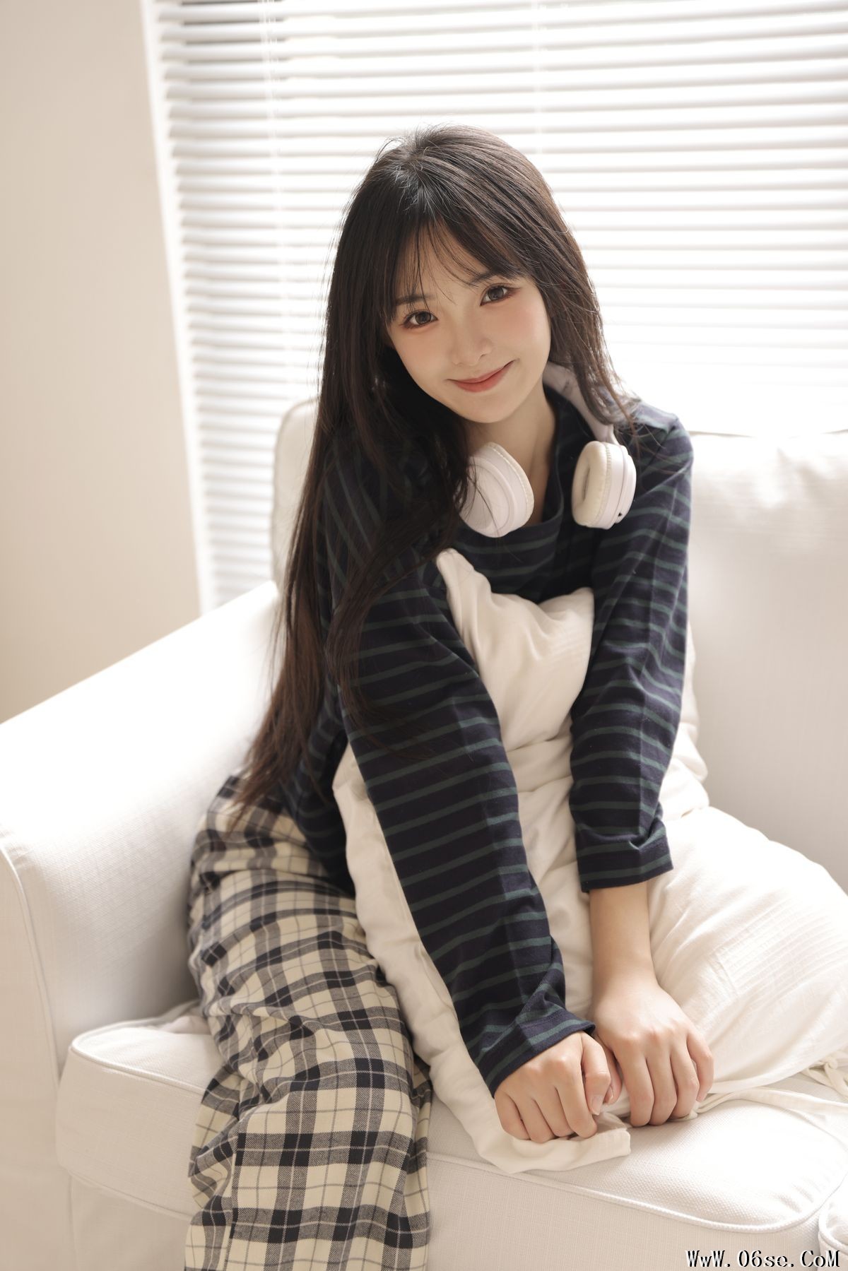 图片[16]-YiTuYu艺图语 Vol.3249 Li Li Zai W[31P]-六色网