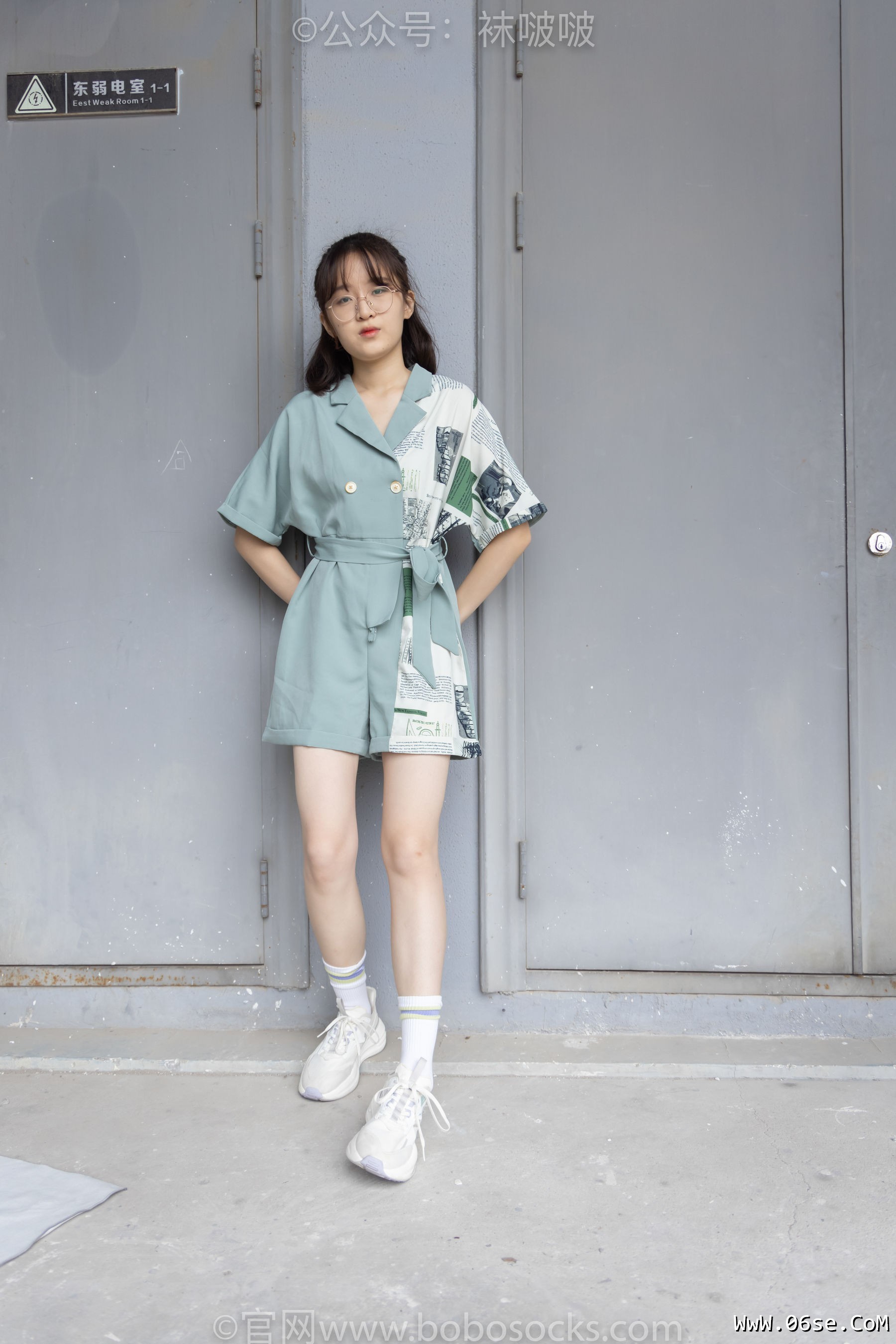 图片[3]-BoBoSocks袜啵啵 No.025 熊熊-安踏运动鞋、白色棉袜、裸足[146P]-六色网